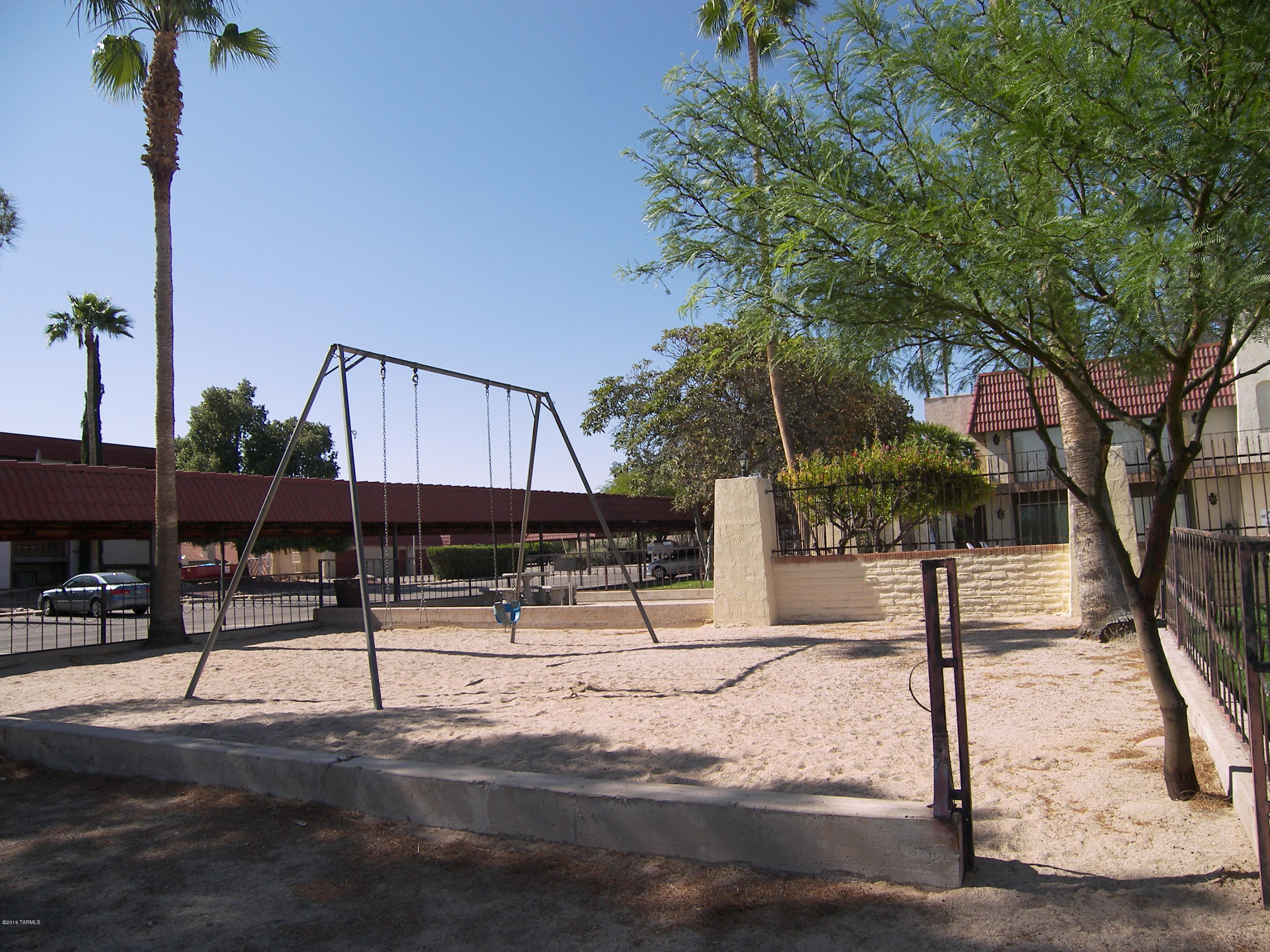 Barcelona Manor Condominiums - Residential