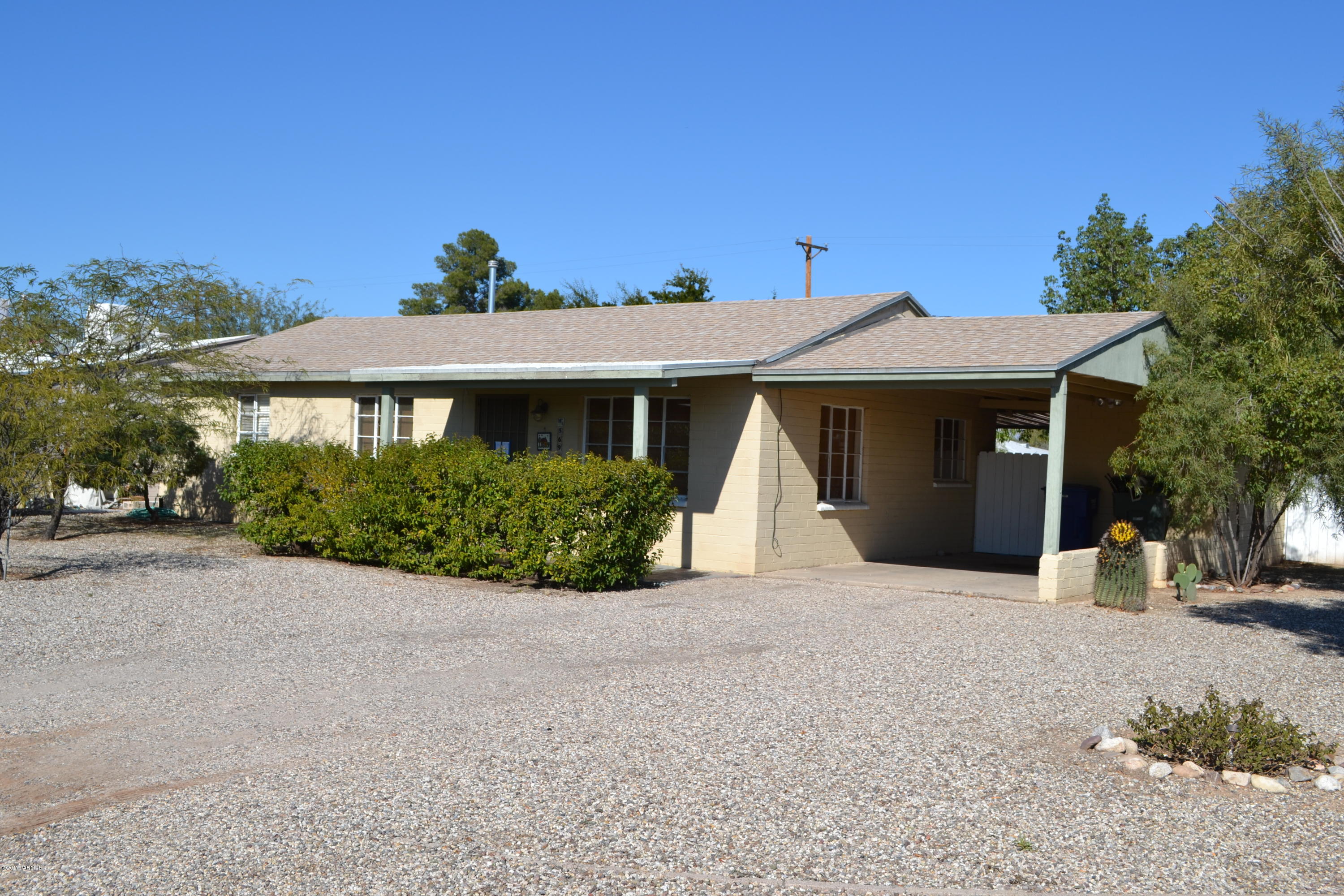 MID-CENTURY CLASSIC in COLONIA DEL VALLE! Great 3 Bedroom Home in Fabulous Central Location! Many Recent Improvements Including:  New Stove in 2015; New Gas Furnace 2010; Remodeled Bathroom in 2015; New Water Heater still in the box; Newer Interior Paint and Carpet; Newer Roof and Central A/C. Gas Line Replaced from The House to the Alley in 2011. Saltillo Tile and Wood Laminate Flooring. Covered Patio. HUGE Backyard perfect for Entertaining Guests or Enjoying a Night Under the Stars! Convenient to Shopping, Restaurants, Park Mall, Reid Park, UofA, DMAFB, Public Transportation and more!