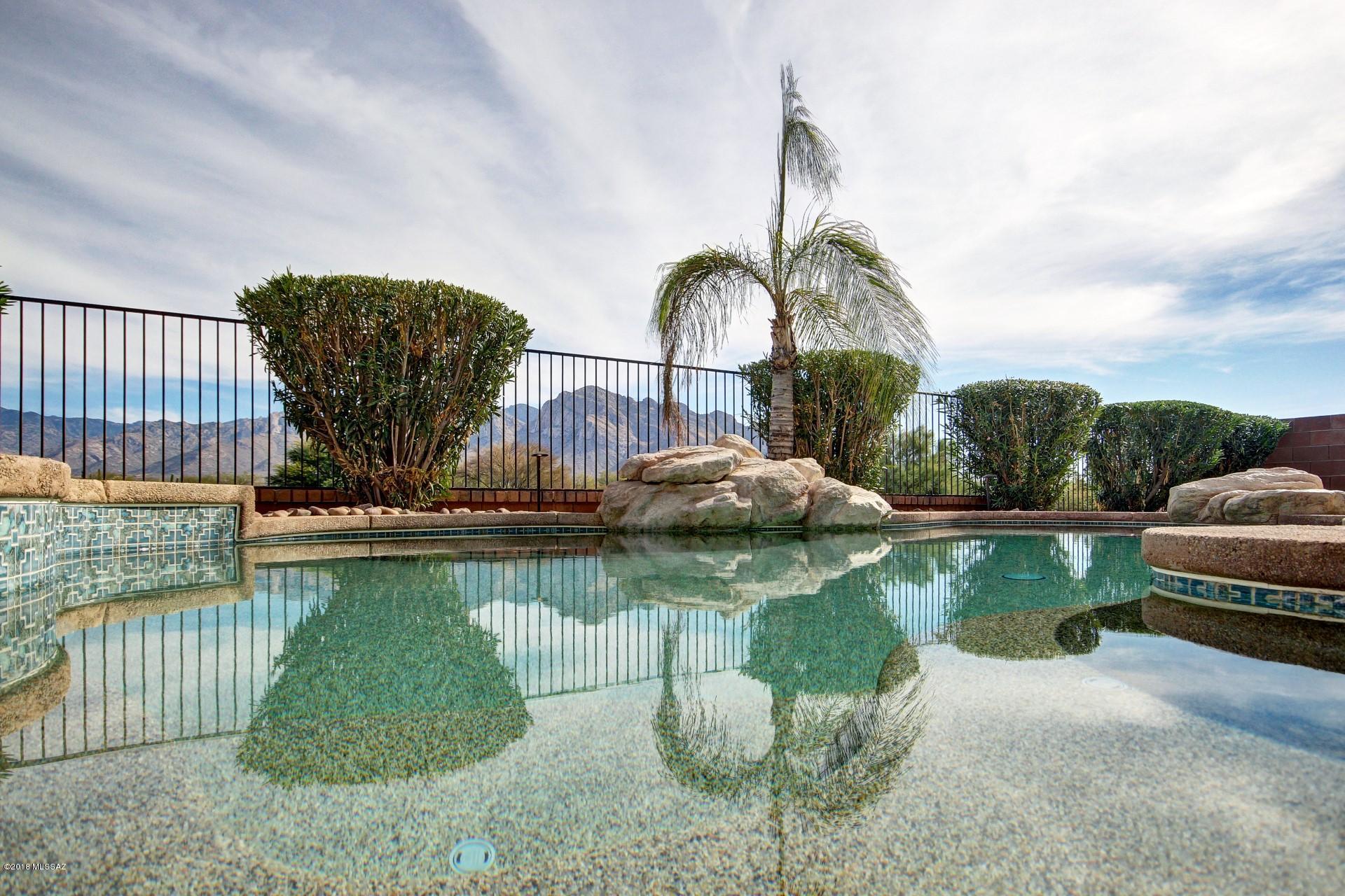 Villages Of La Canada (The) - Residential