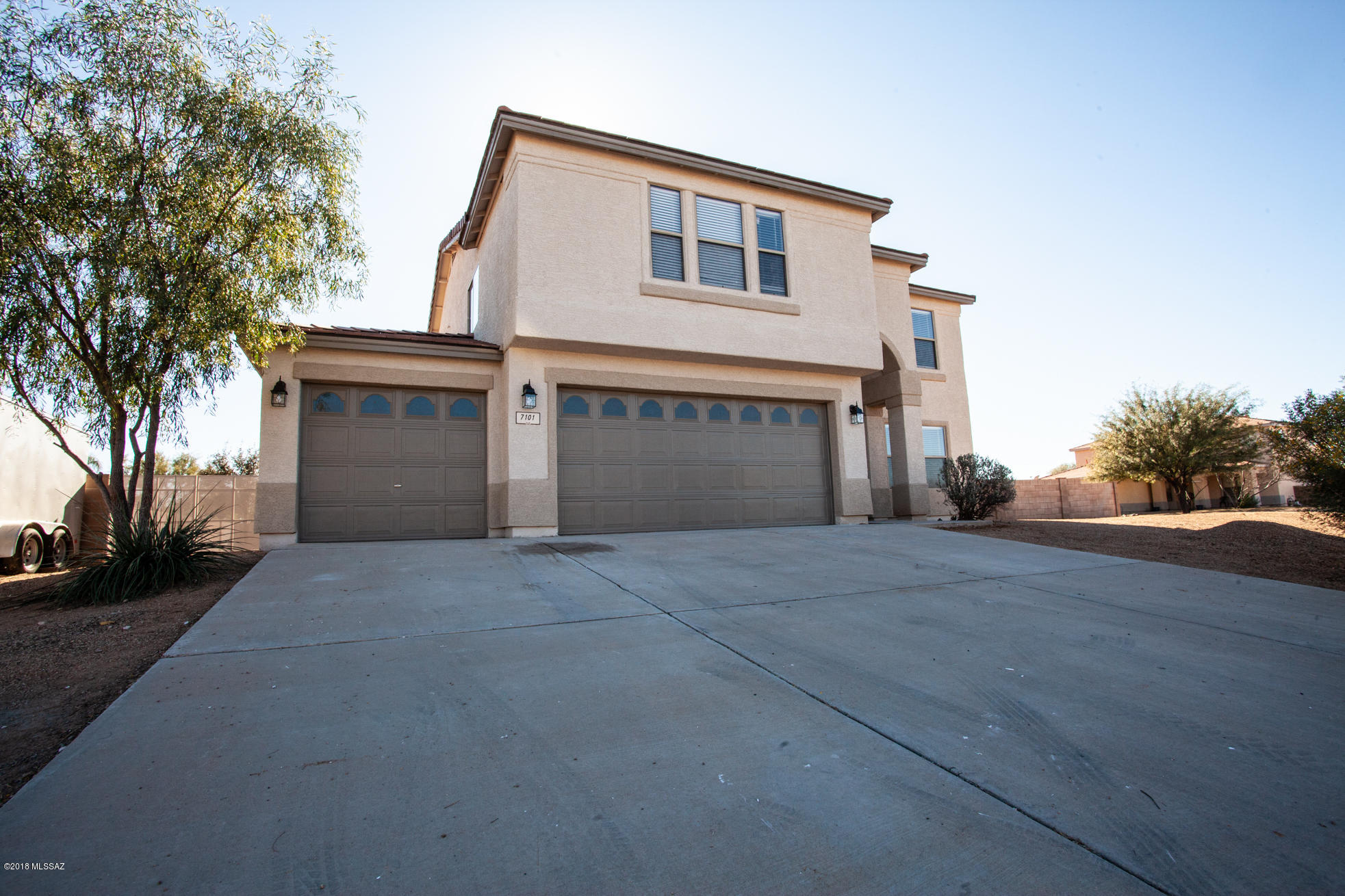 Gorgeous fully renovated two-story home on a large lot. Property features a great layout including 4 bedrooms, 3 baths, a large kitchen, and great room with lots of natural light. Remote controlled fans, elegant fixtures, brand new paint through out, brand new carpets, wood laminate floor that is dog scratch proof, granite, under mounted kitchen sink, HUGE pantry, and stainless steel appliance, and modern gas range. Big master bedroom includes a large bathroom with separate shower and tub along with dual sinks and large walk-in closet. The also HUGE backyard is a clean slate with plenty of room to design your outdoor oasis. Large beautiful pool and built in grill. You must see this beautiful home!
