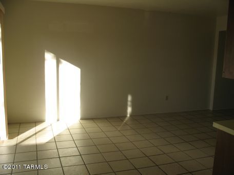 Glenn East Est. (1-19) - Residential Lease