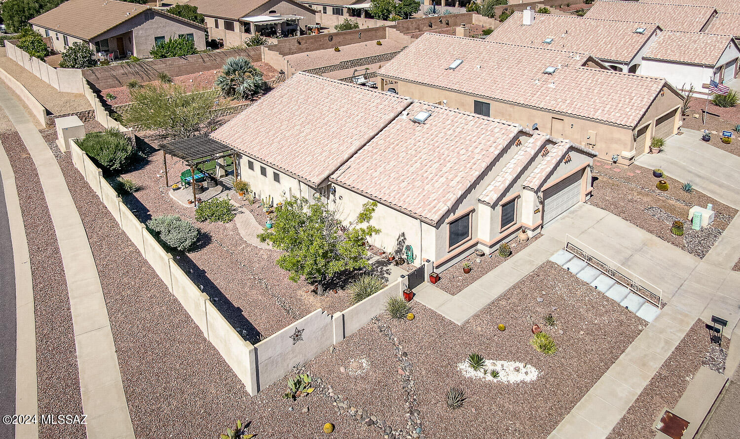 Colonia De Los Alamos - Desert Creek - Residential
