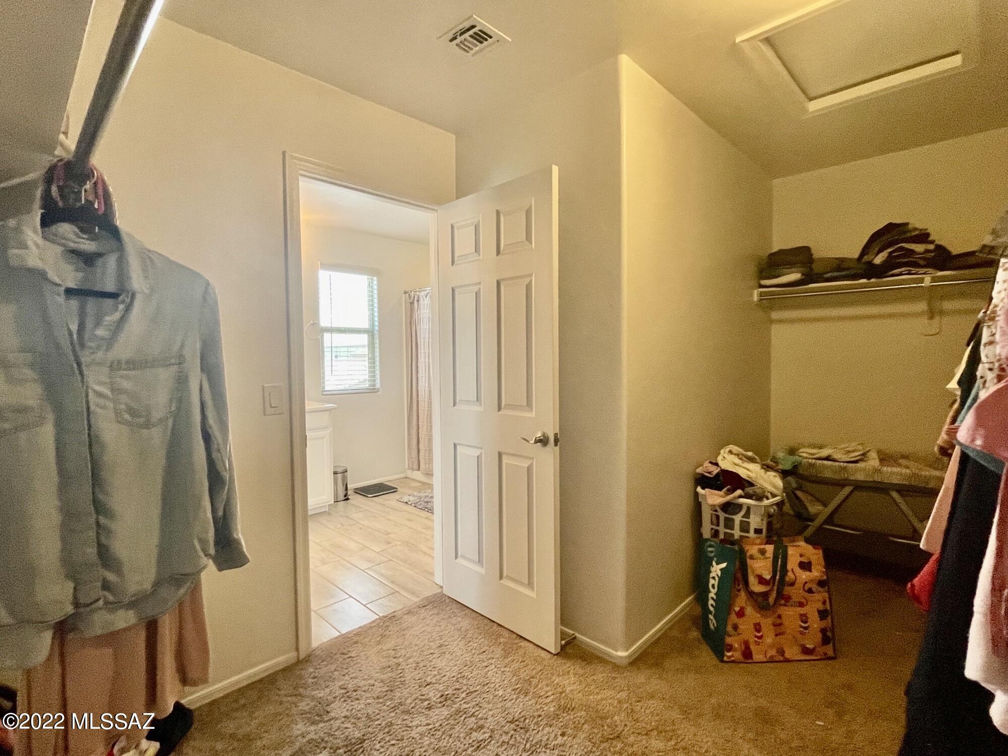 La Estancia De Tucson (331-410) - Residential Lease
