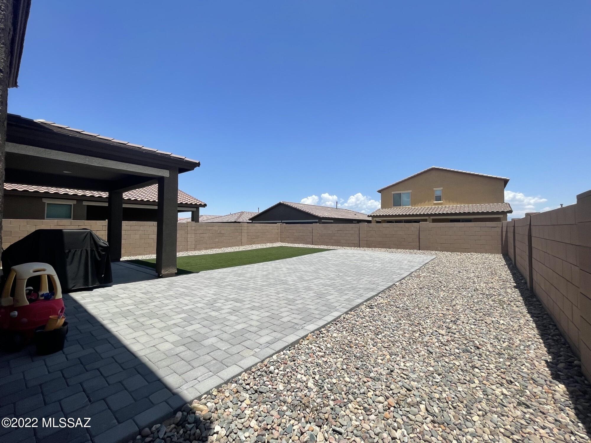 La Estancia De Tucson (331-410) - Residential Lease