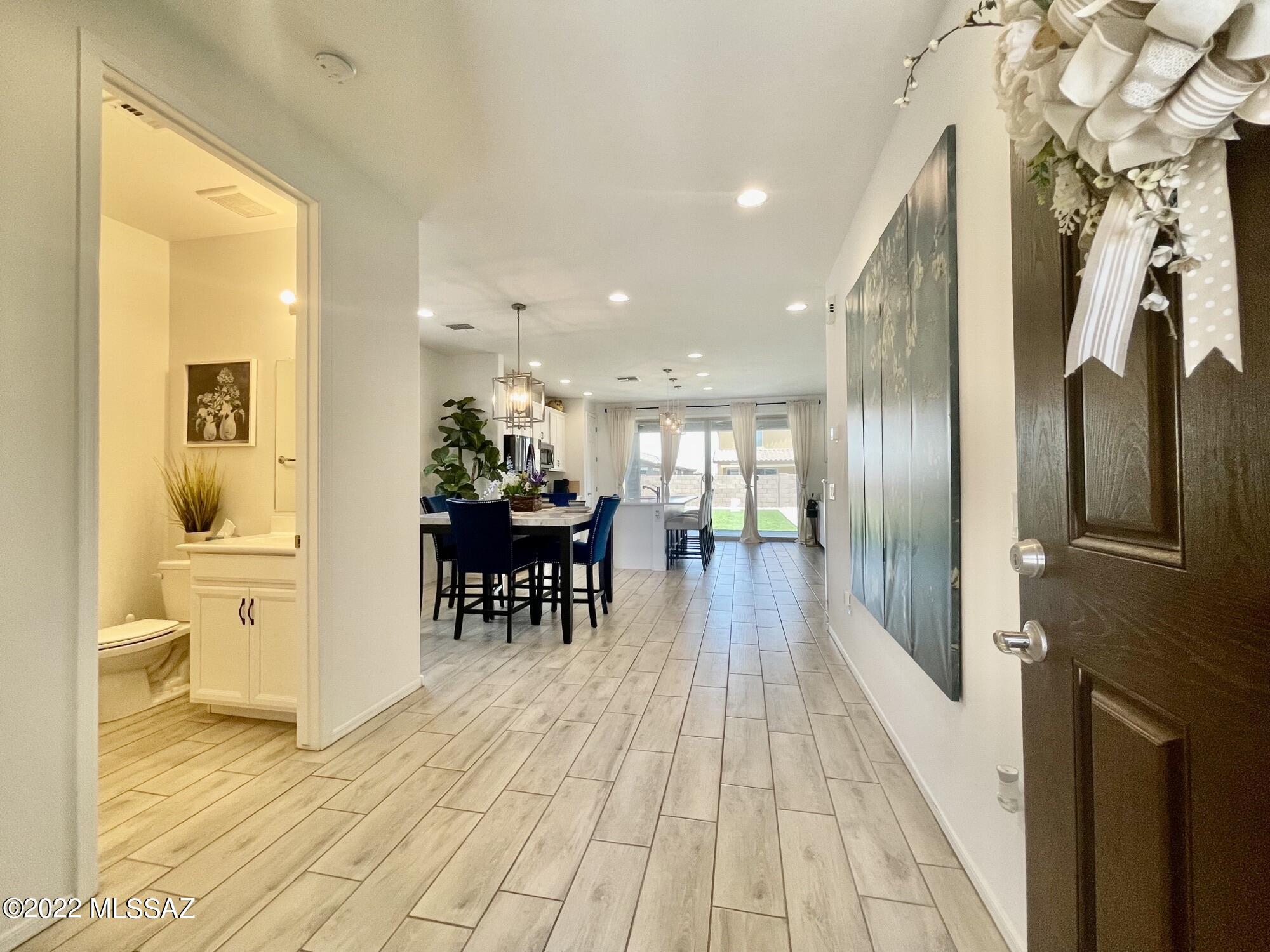 La Estancia De Tucson (331-410) - Residential Lease