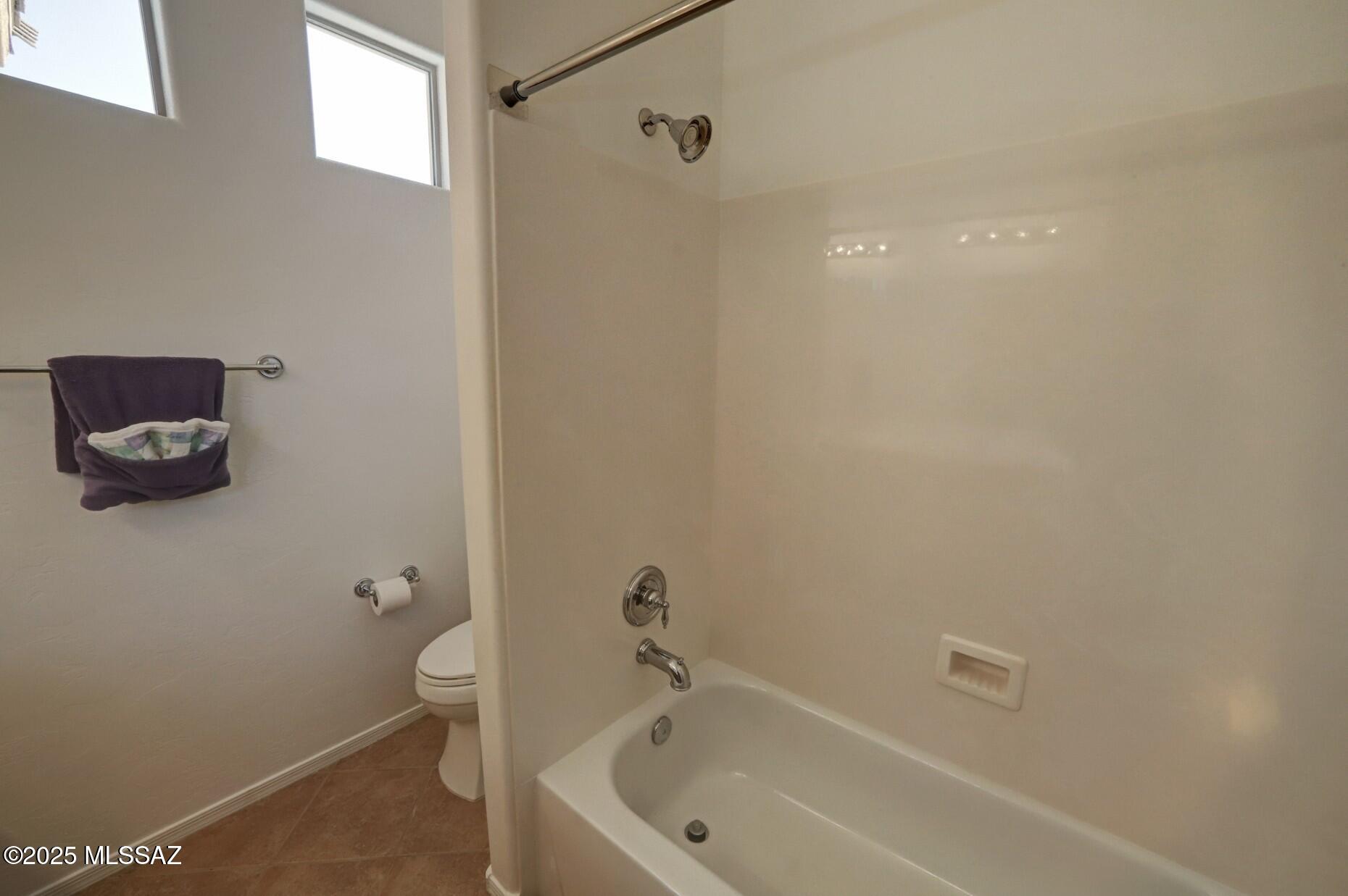 Rancho Paraiso (1-183) - Residential Lease