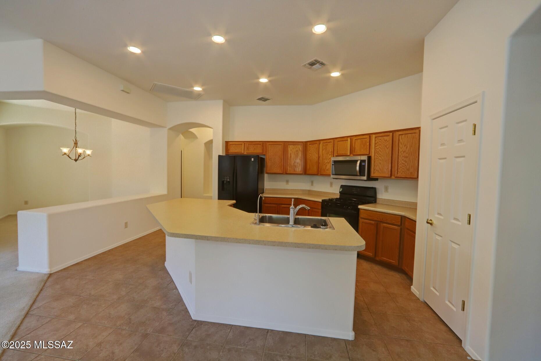 Rancho Paraiso (1-183) - Residential Lease