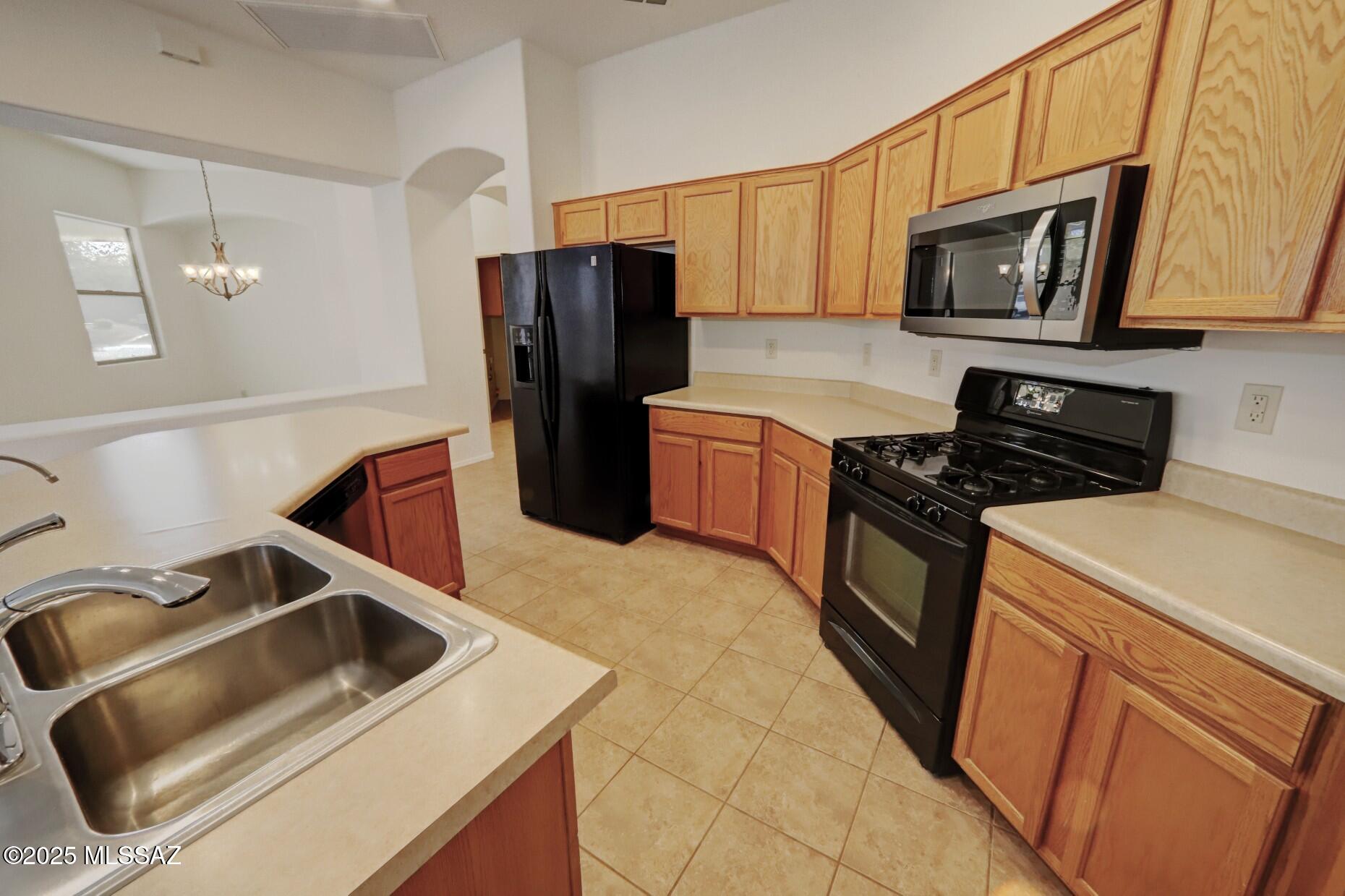Rancho Paraiso (1-183) - Residential Lease