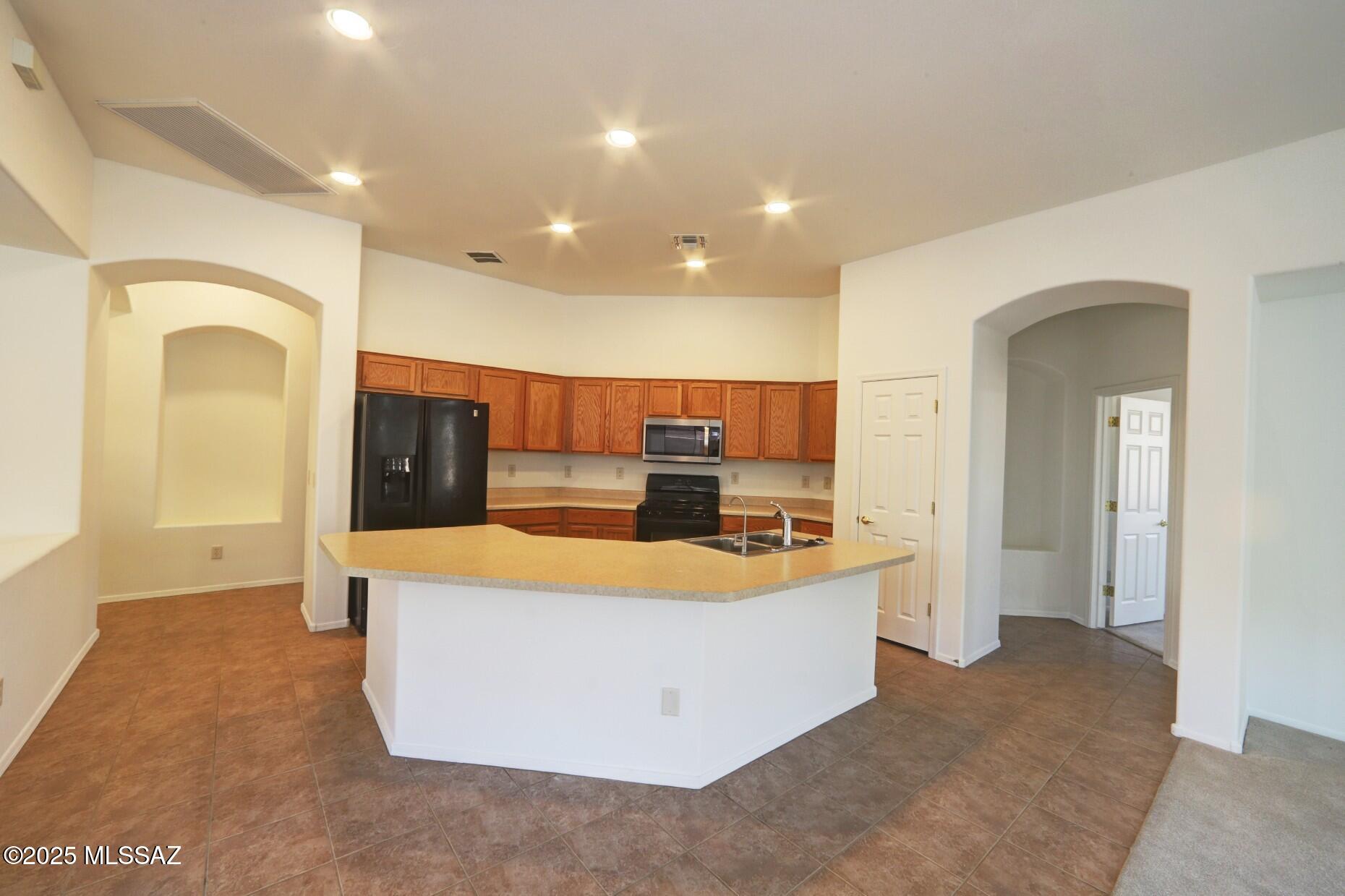 Rancho Paraiso (1-183) - Residential Lease