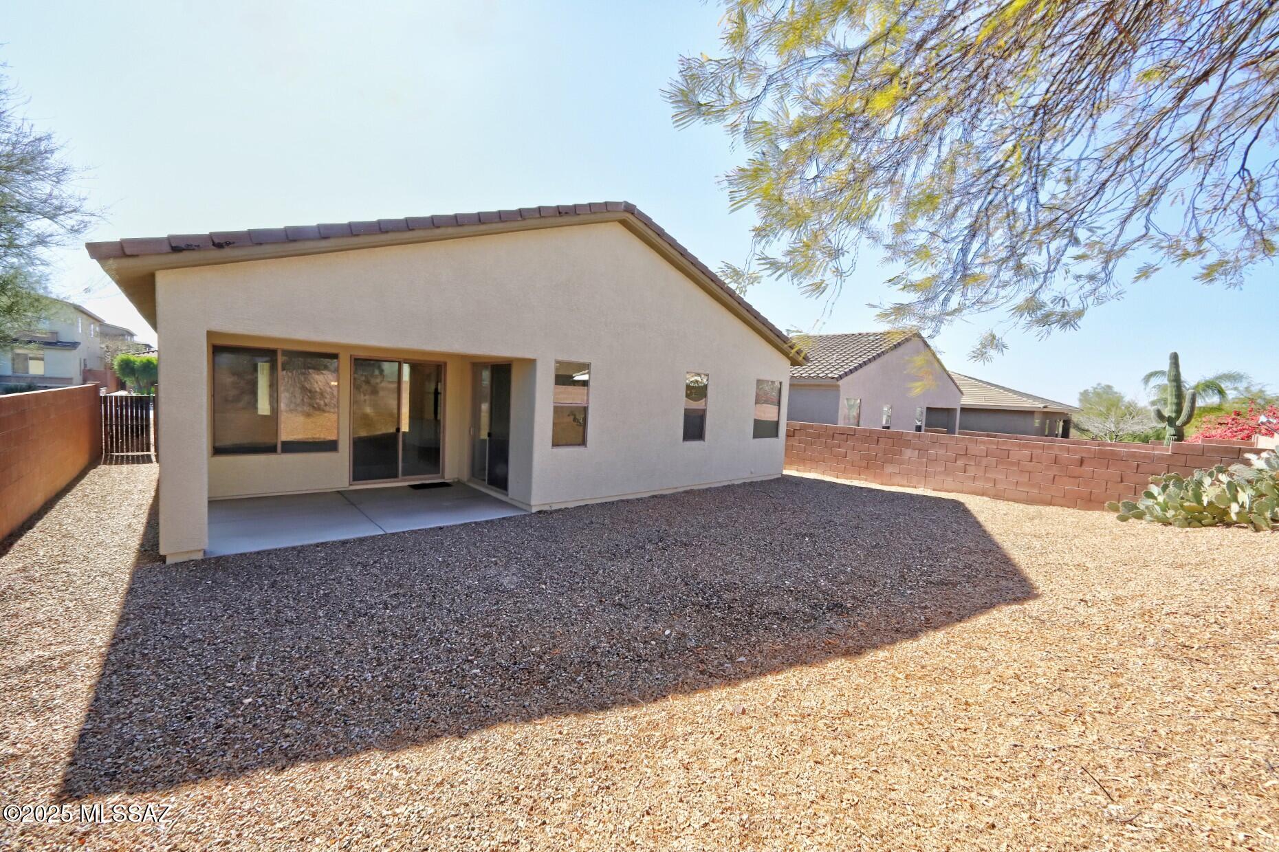 Rancho Paraiso (1-183) - Residential Lease