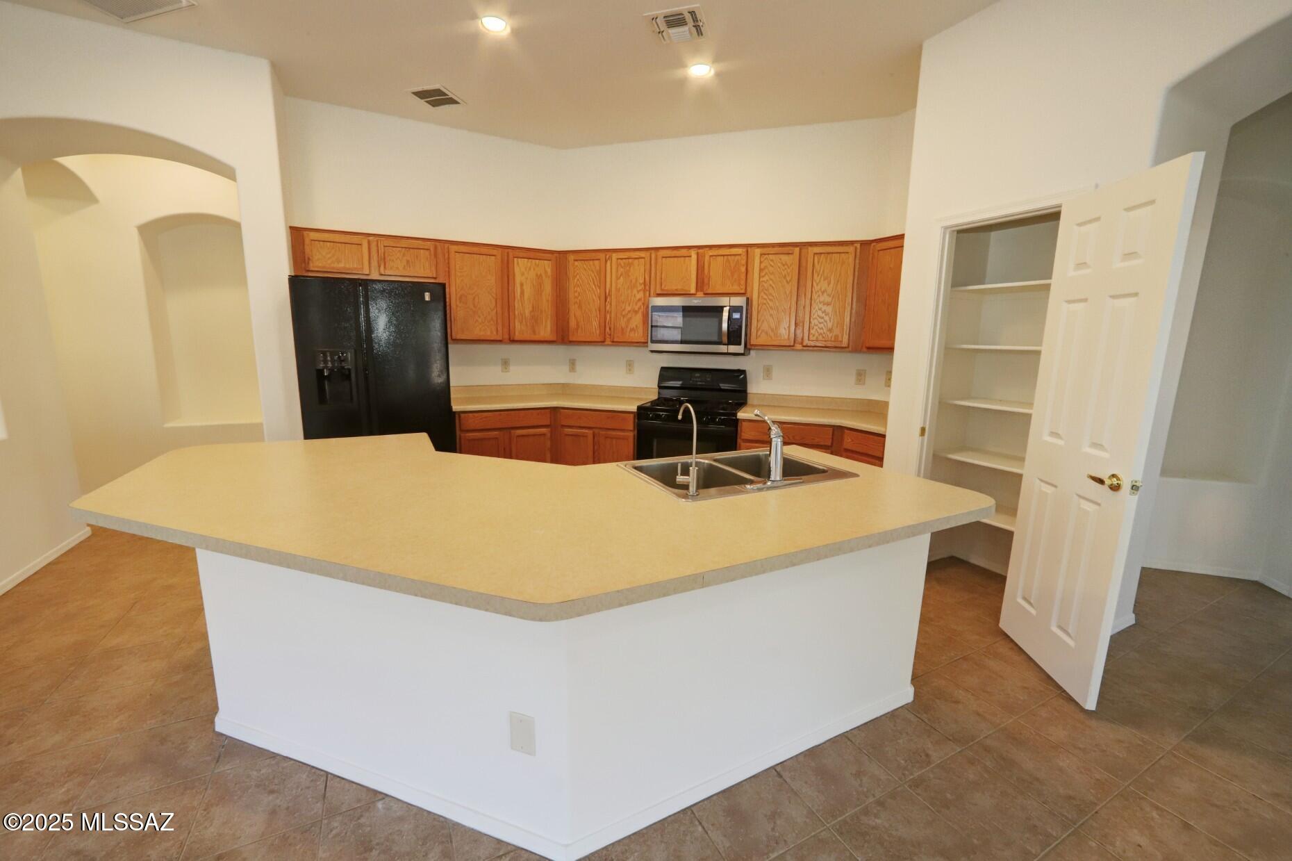 Rancho Paraiso (1-183) - Residential Lease