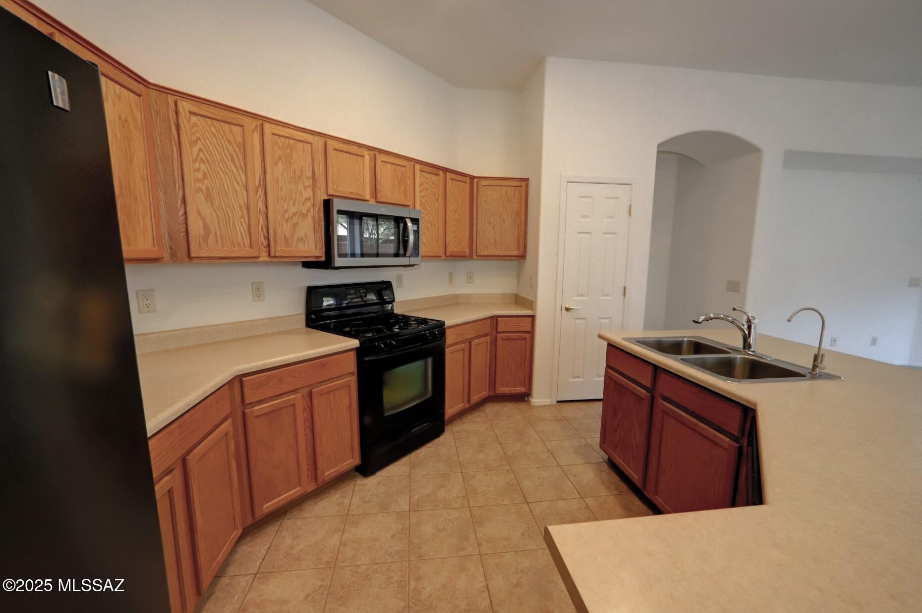 Rancho Paraiso (1-183) - Residential Lease