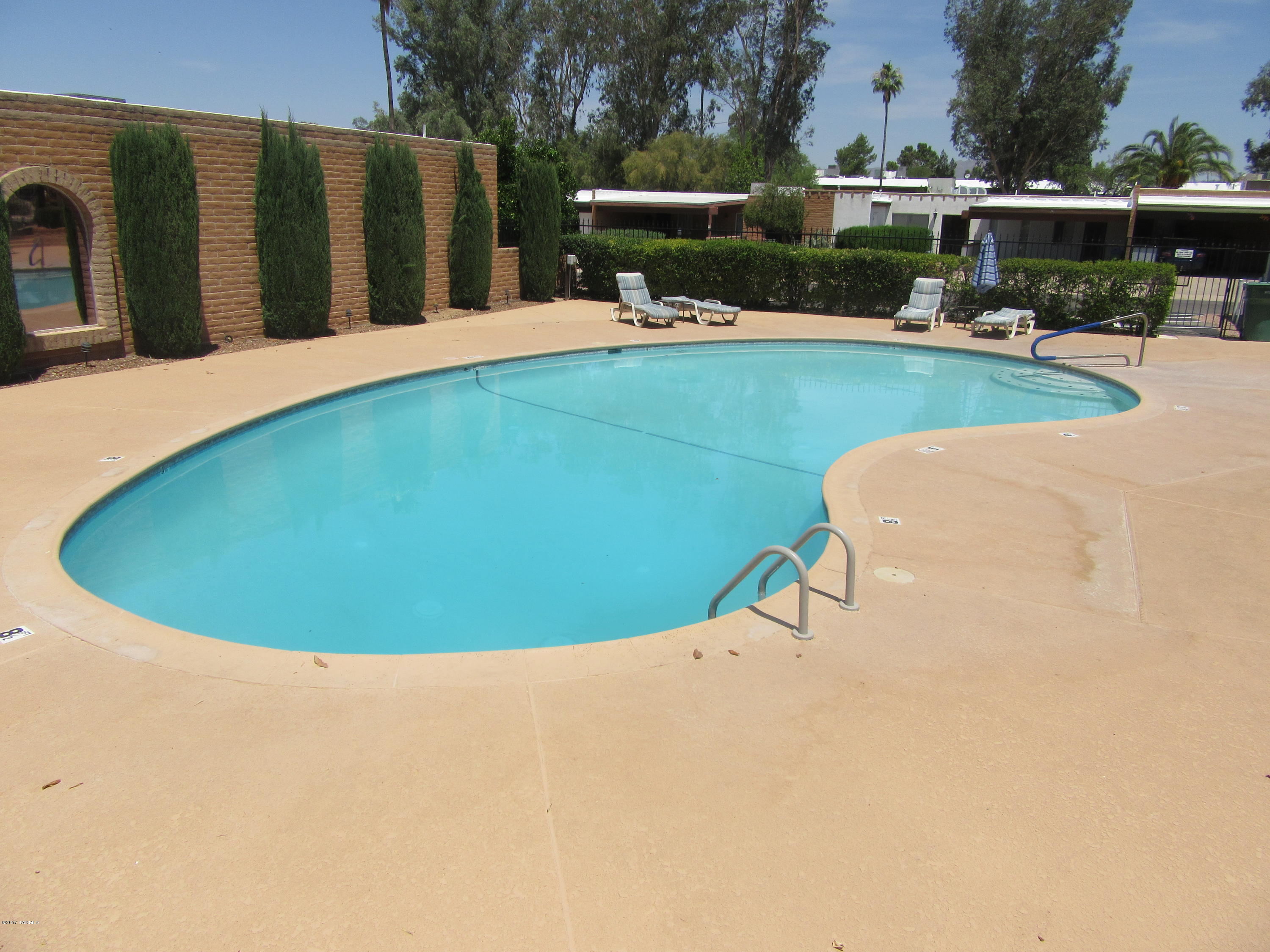 Oro Valley Townhouses (47-52, 58-91) - Residential