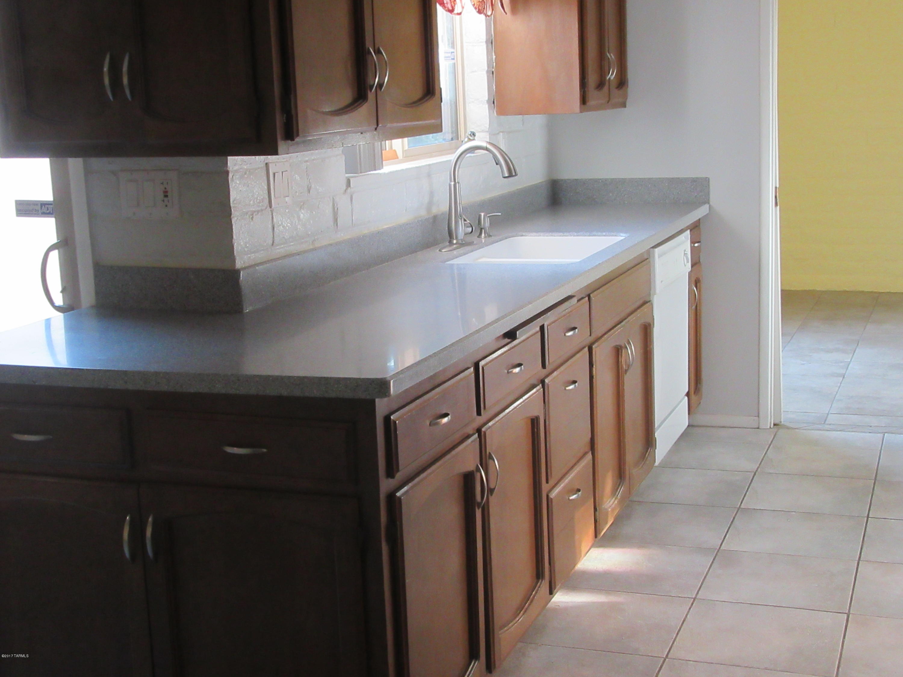 Oro Valley Townhouses (47-52, 58-91) - Residential