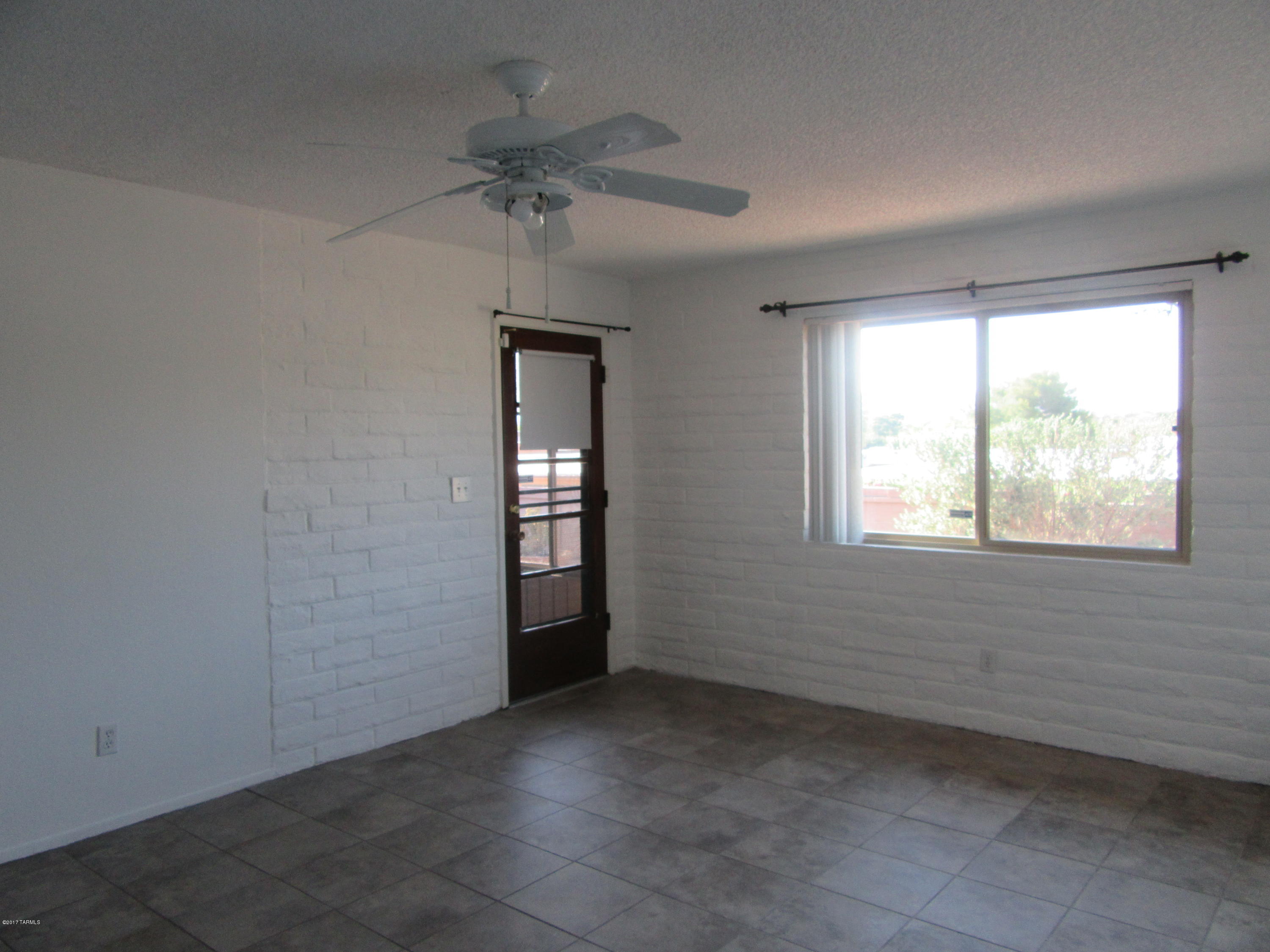 Oro Valley Townhouses (47-52, 58-91) - Residential
