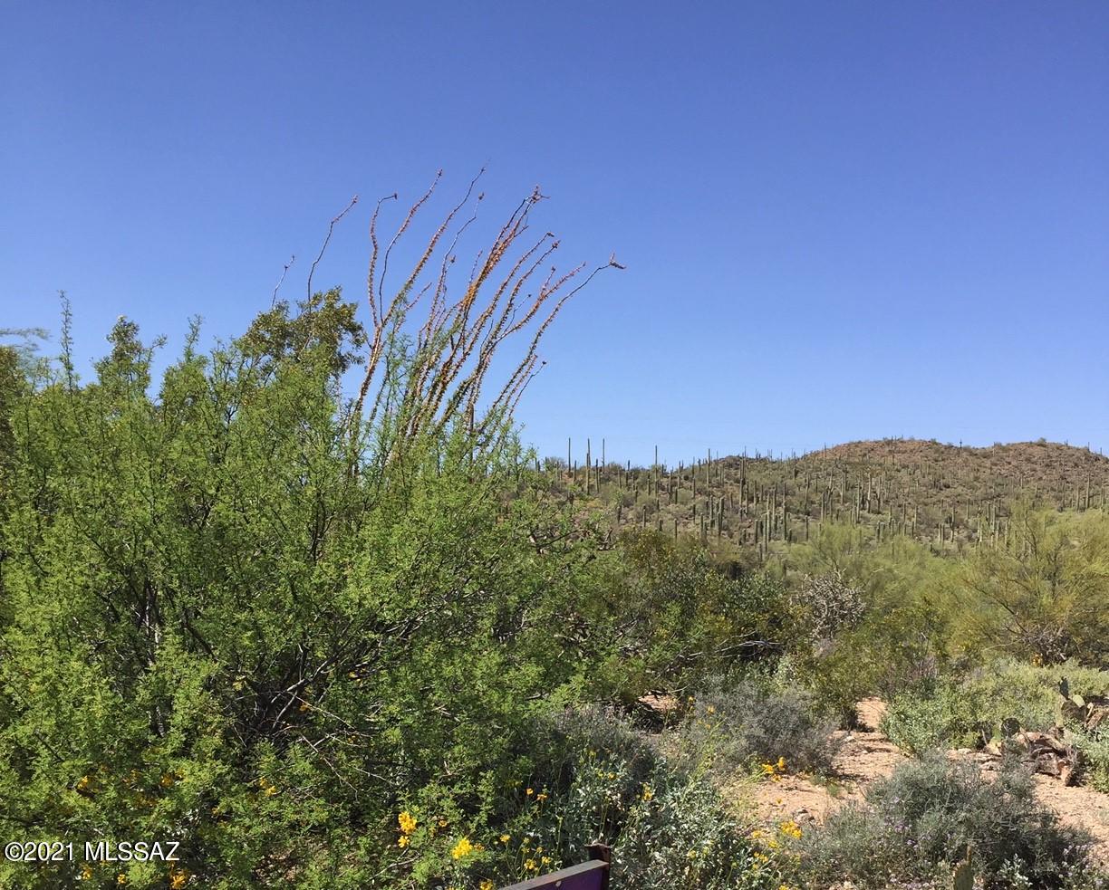 Large Estate lot with outstanding view of city and mountains