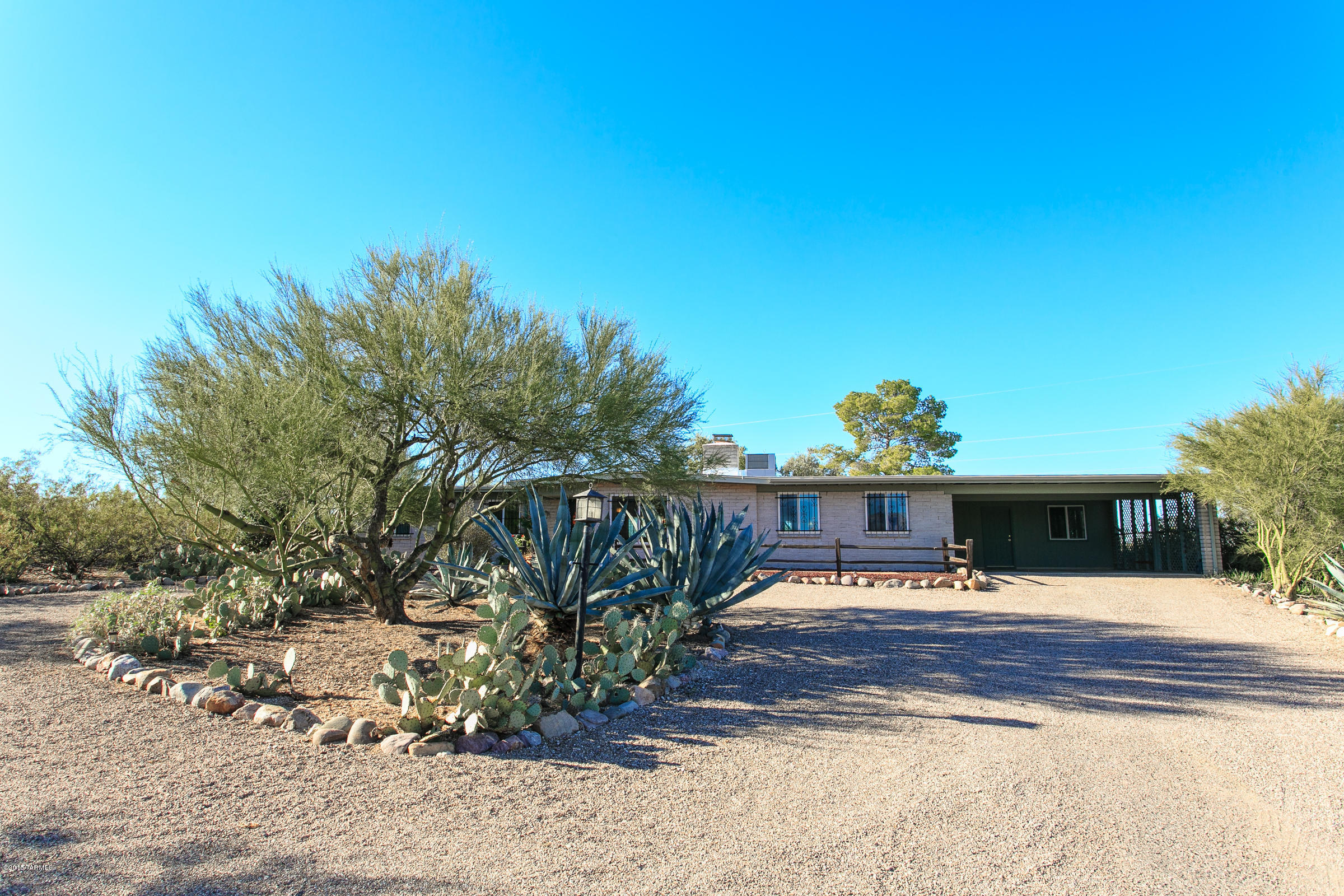 Rancho Del Este (1-128) - Residential