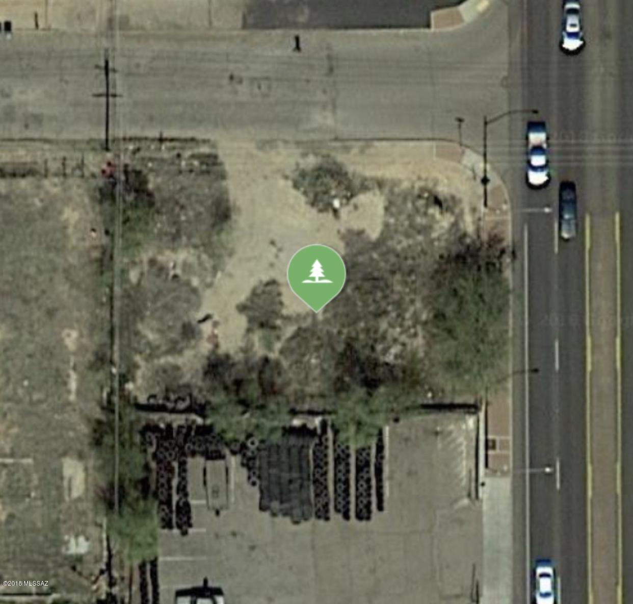 Wonderful Commercial cornet lot with 76.5 front footage, wonderful investment property! Can be Retail, Office, or multifamily  Residential, multifamily, agriculture, civic, recreational, and utility uses may also be permitted. C-2 Zoning does allow for medical Marijuana.  Property had a residence at one time, so impact fees are waive for future development.