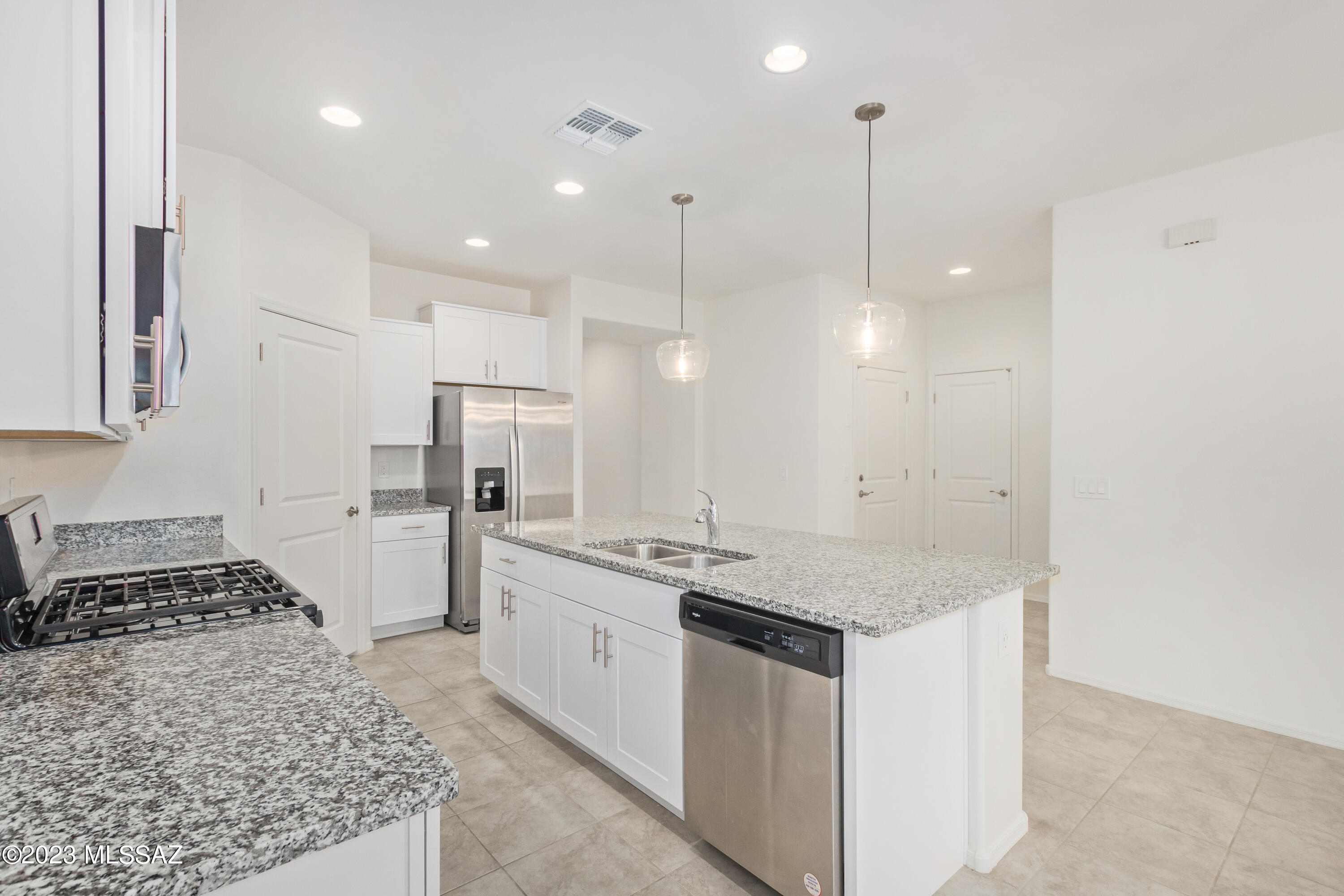 Rancho Del Lago (1-100) - Residential