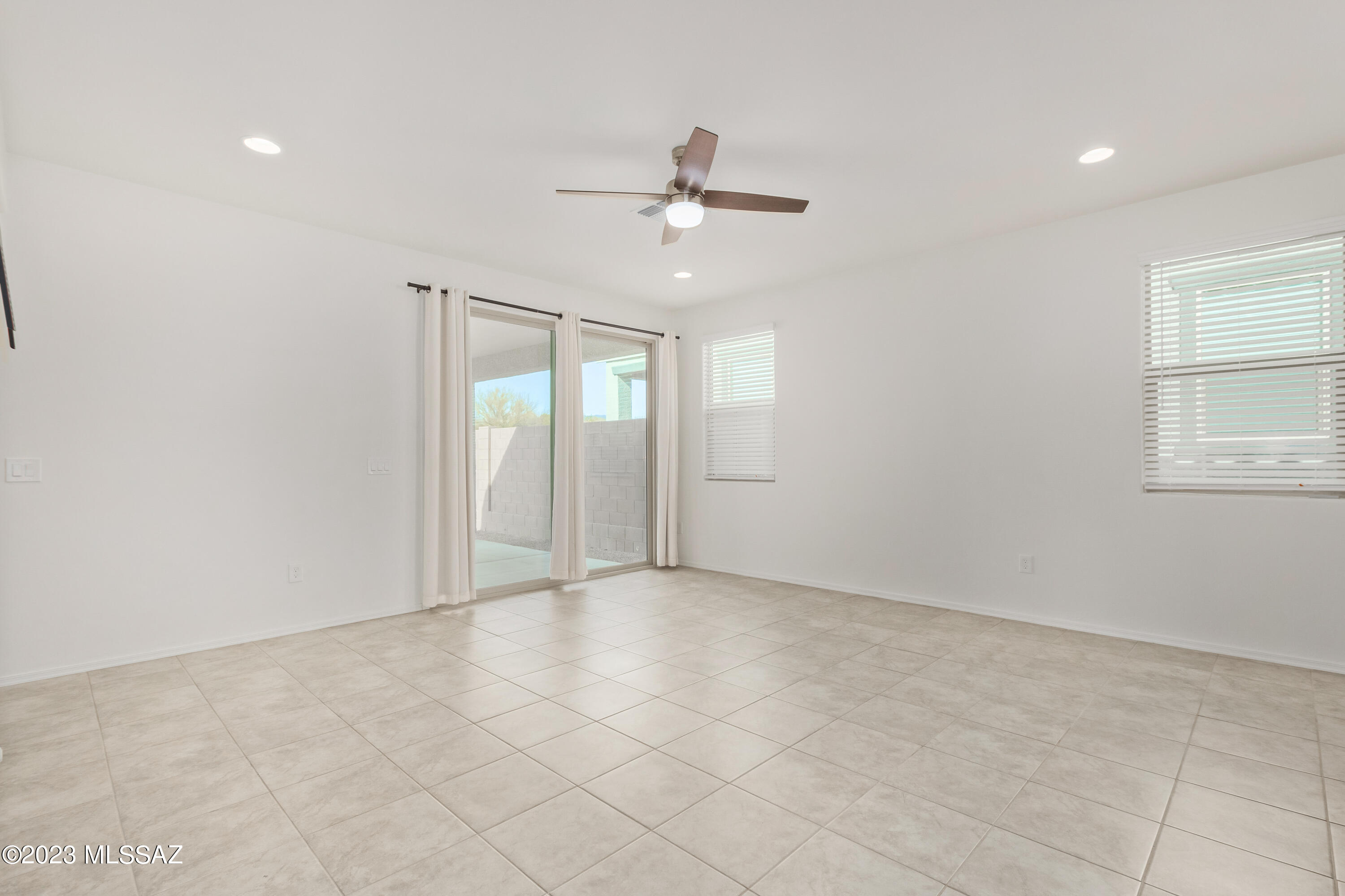 Rancho Del Lago (1-100) - Residential