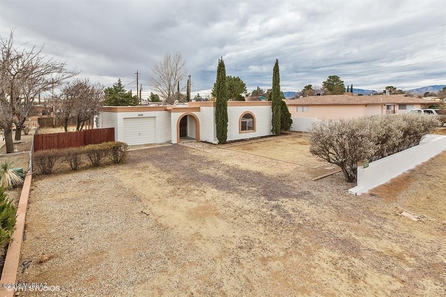 Move in ready.  Fresh paint, flooring, appliances. Nicely upgraded bathrooms.  Charming home at a great price.  12 x 14 storage building in the back yard.  *
Owner of record is Fannie Mae * For information about purchasing a Fannie Mae owned home go to HomePath com