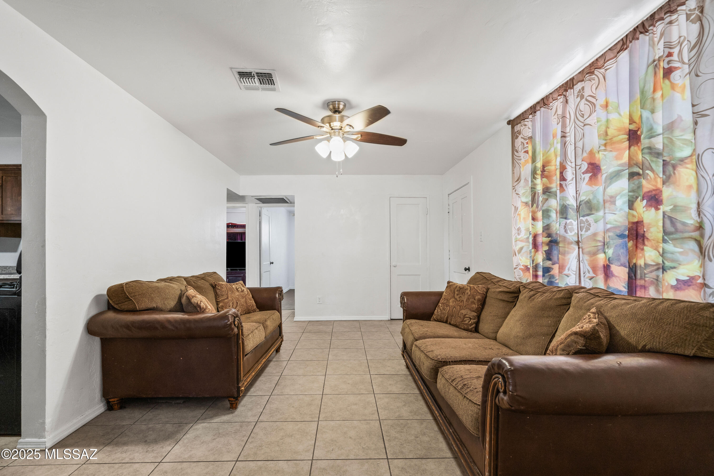 Mission Manor NO. 4 - Residential