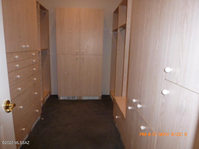 Finisterra (1-210) - Residential