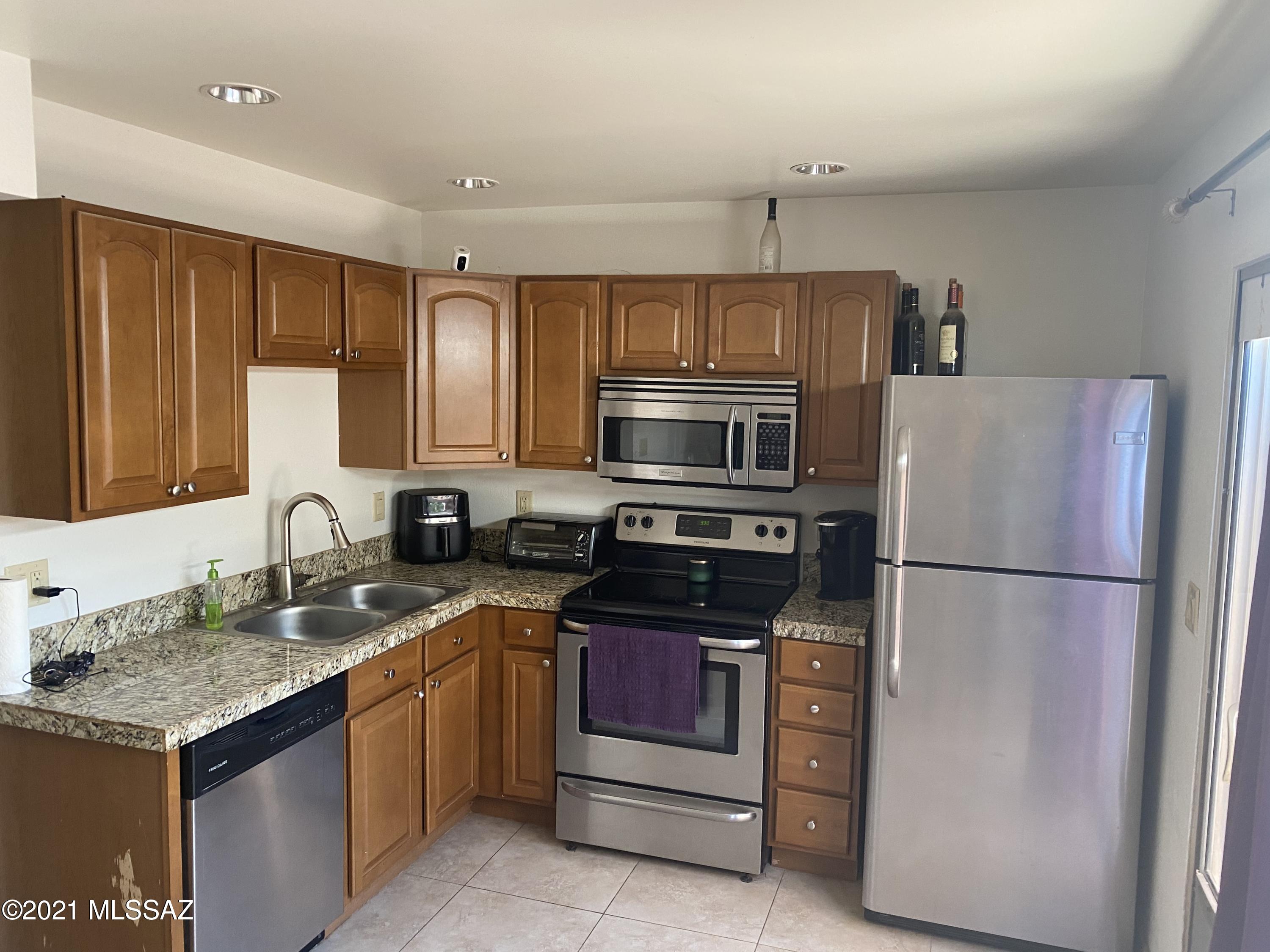 Willow Gardens Condos (1-76) - Residential