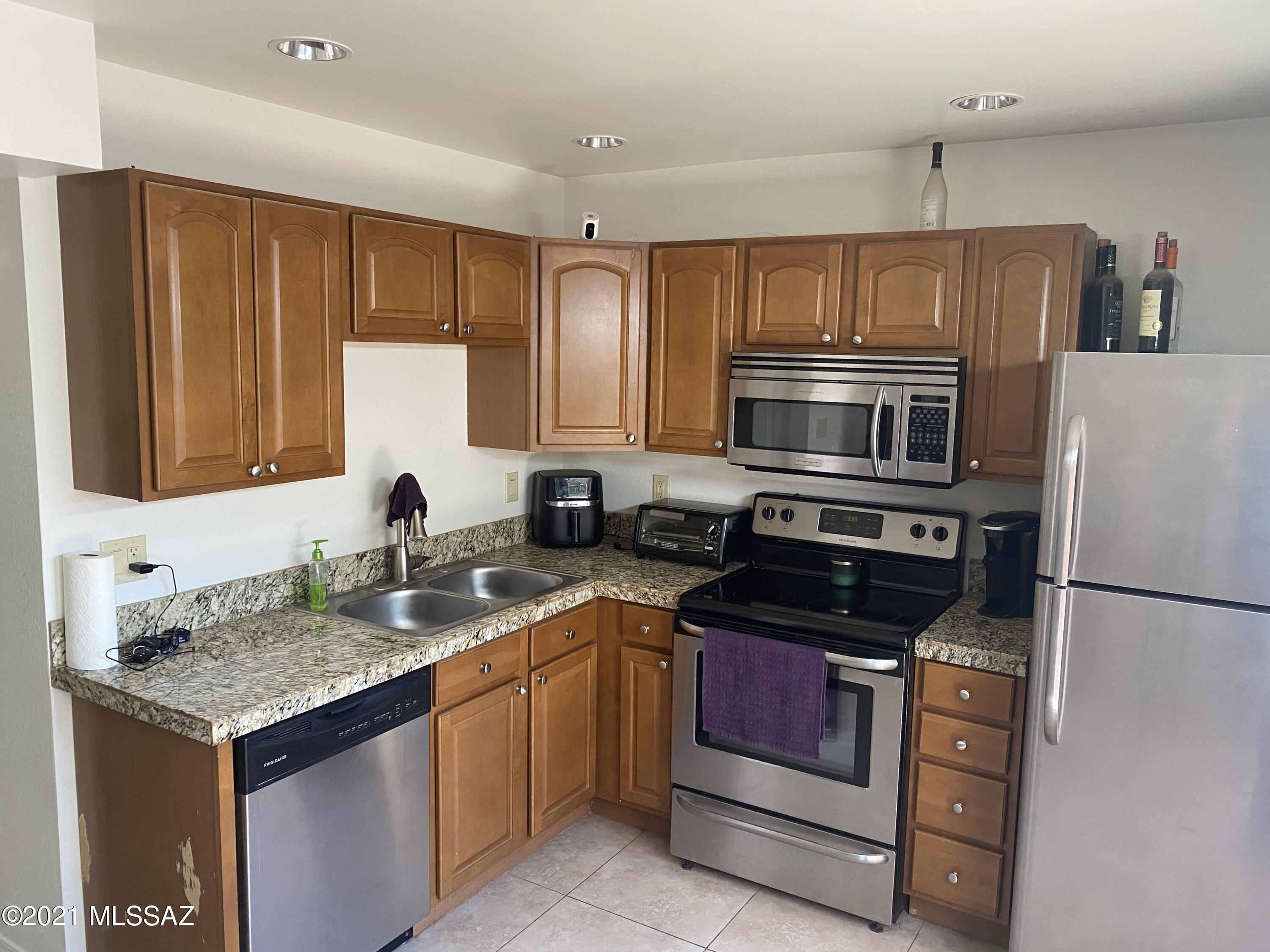 Willow Gardens Condos (1-76) - Residential