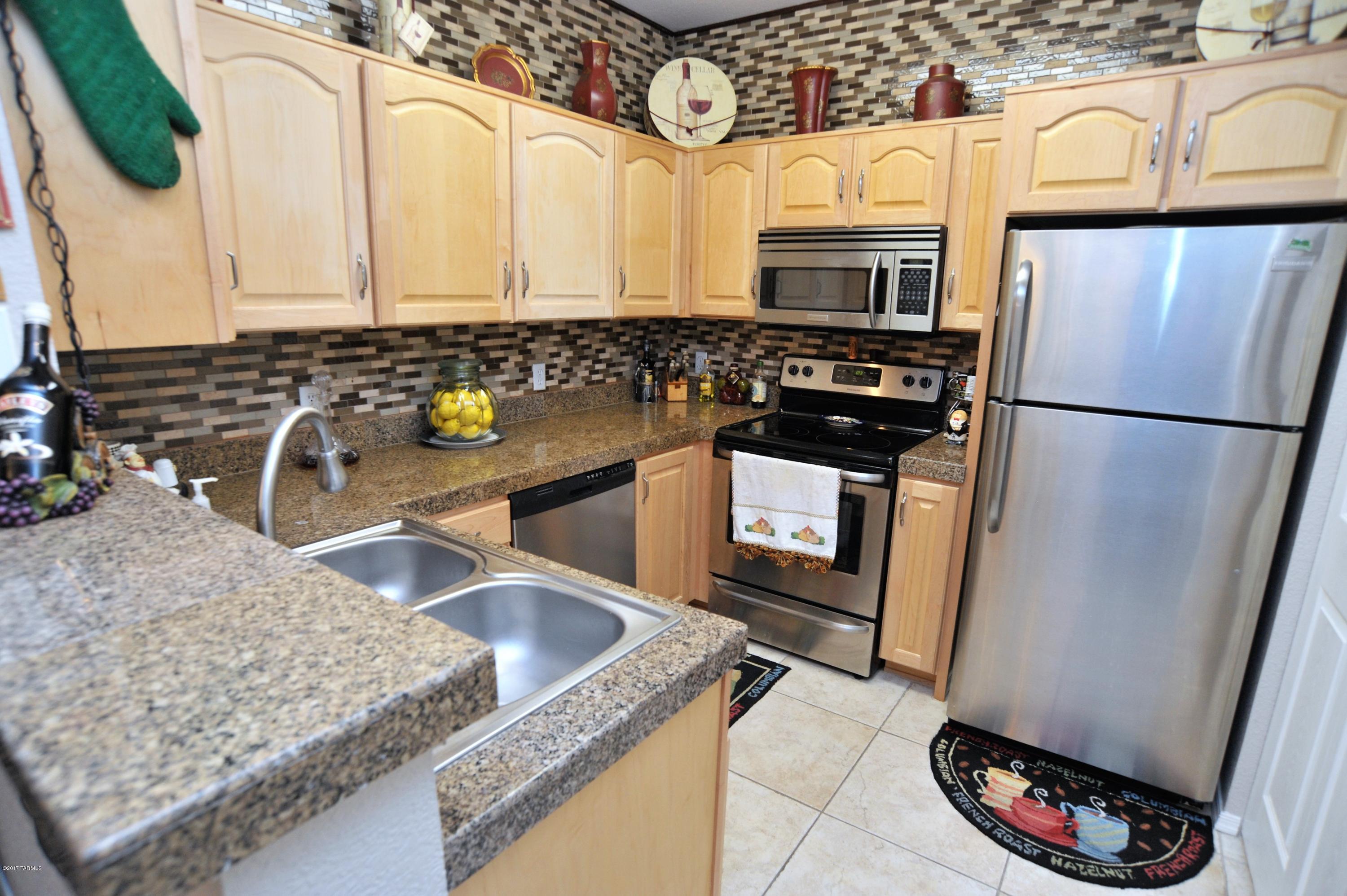 The Boulders at La Reserve Condominiums - Residential