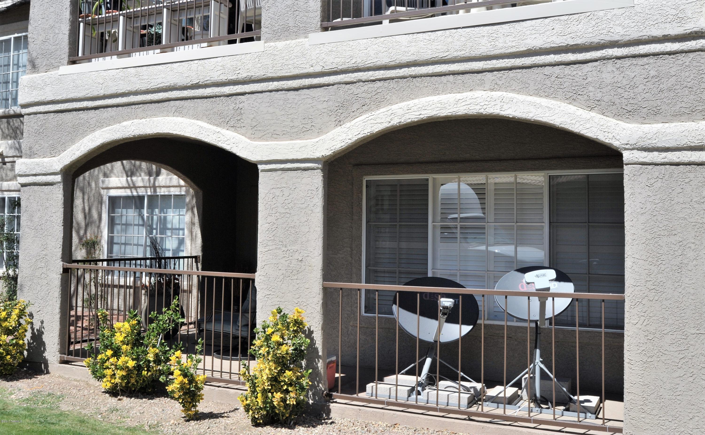 The Boulders at La Reserve Condominiums - Residential