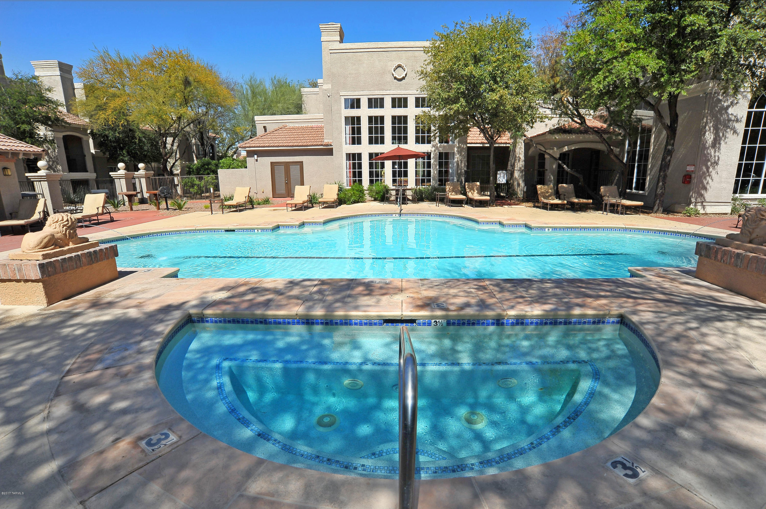 The Boulders at La Reserve Condominiums - Residential