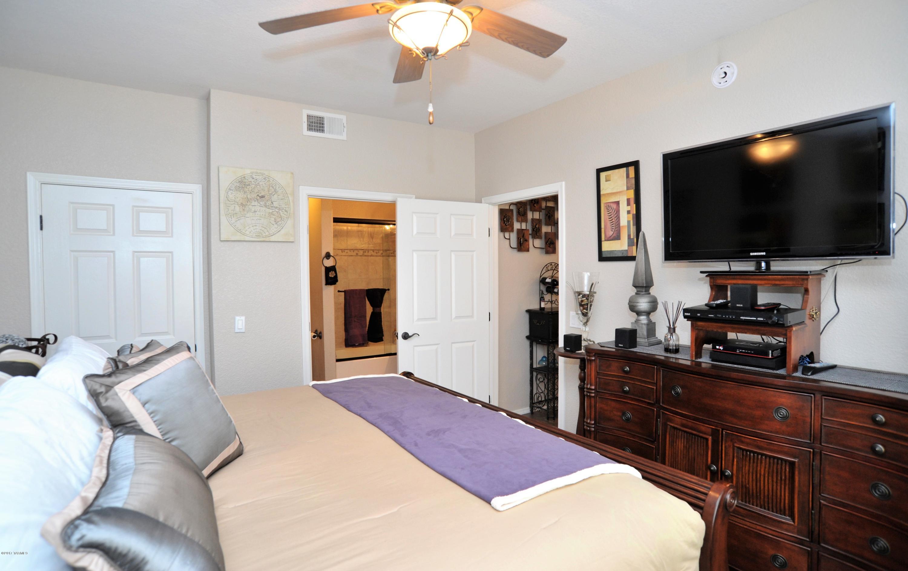 The Boulders at La Reserve Condominiums - Residential