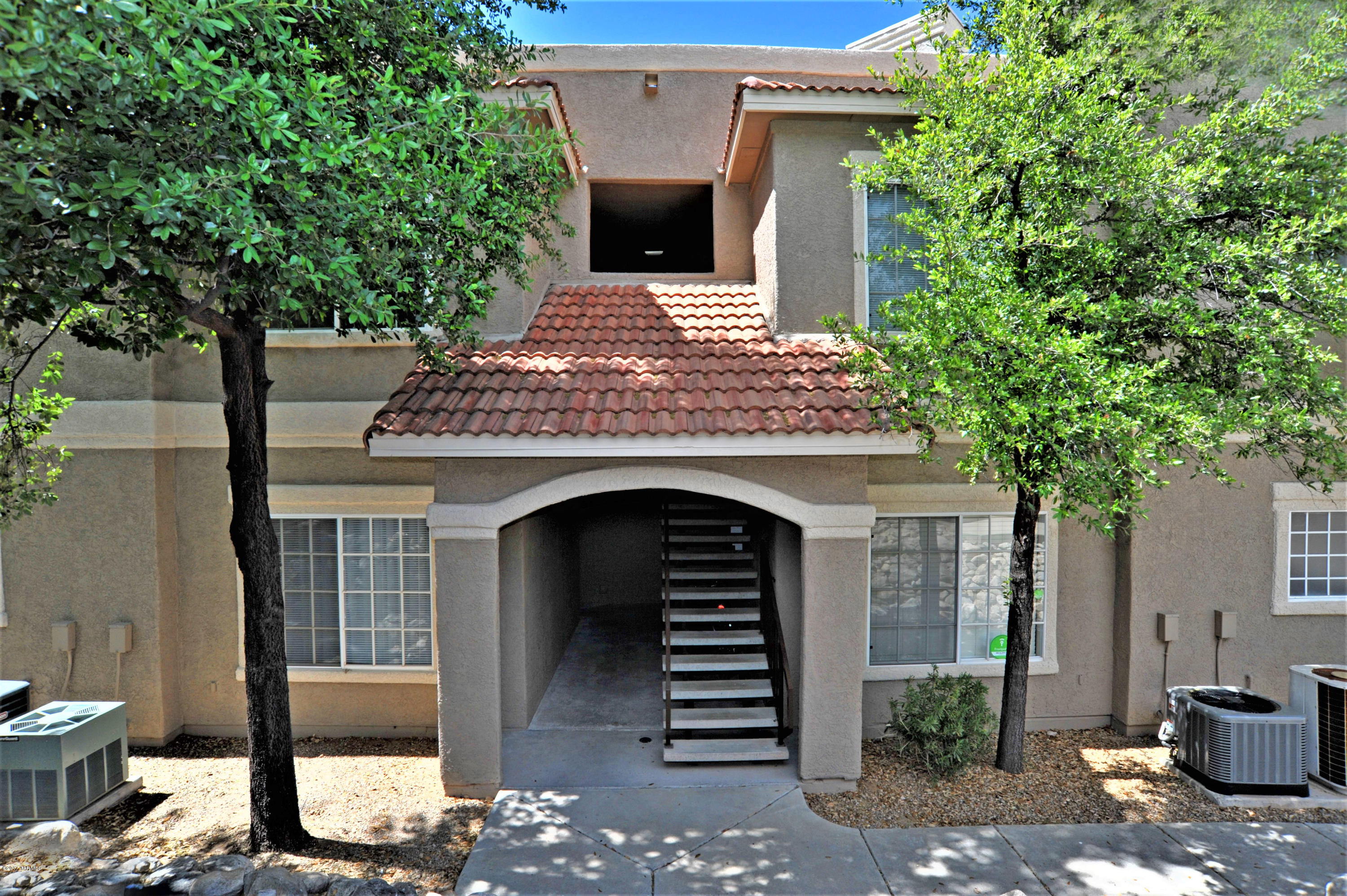 The Boulders at La Reserve Condominiums - Residential