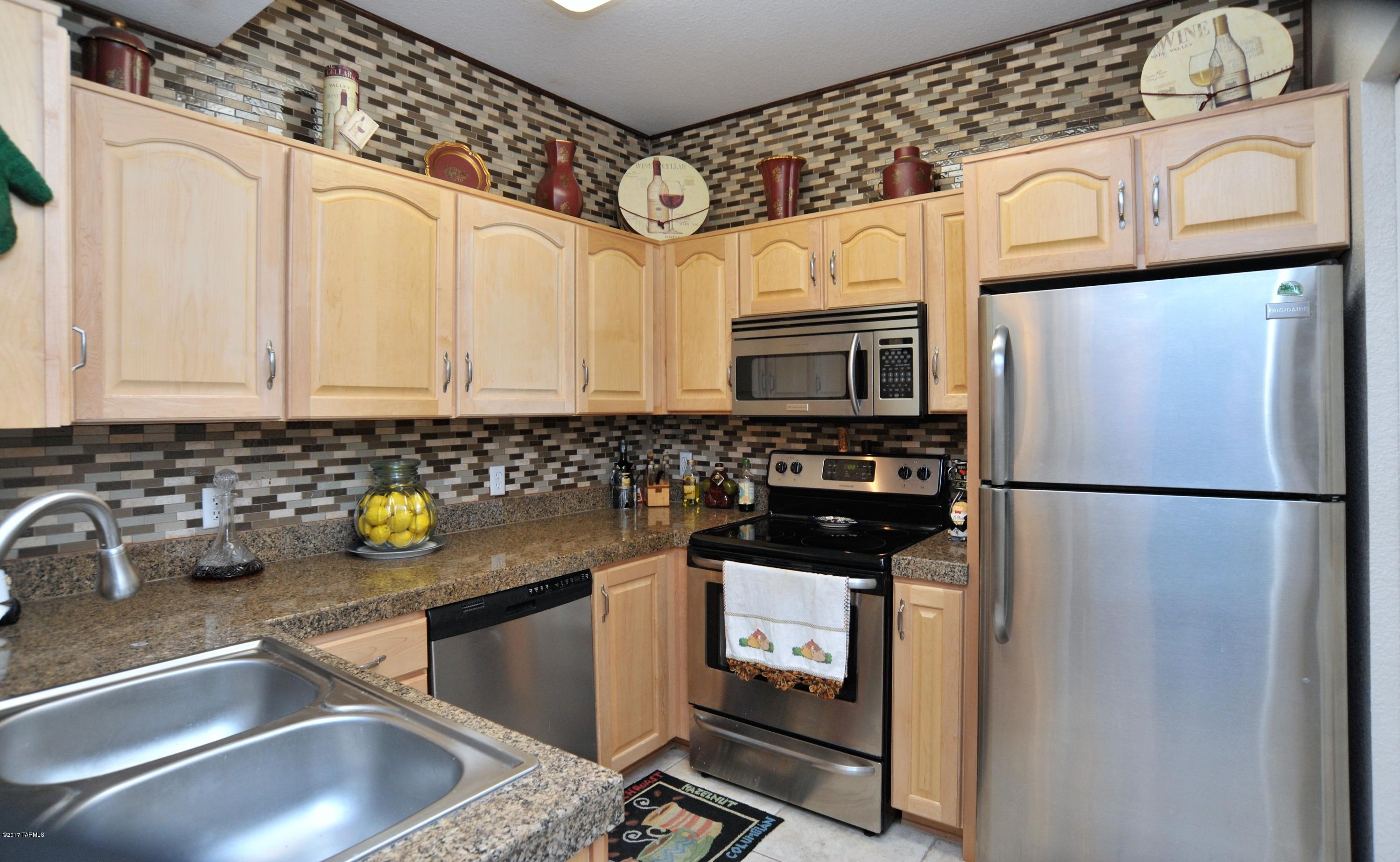 The Boulders at La Reserve Condominiums - Residential