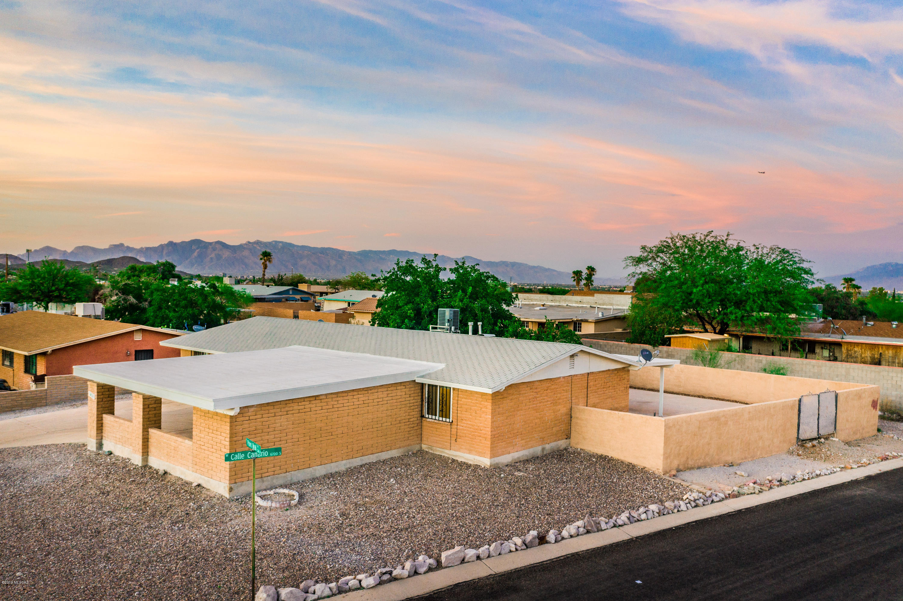 Las Palomas - Residential