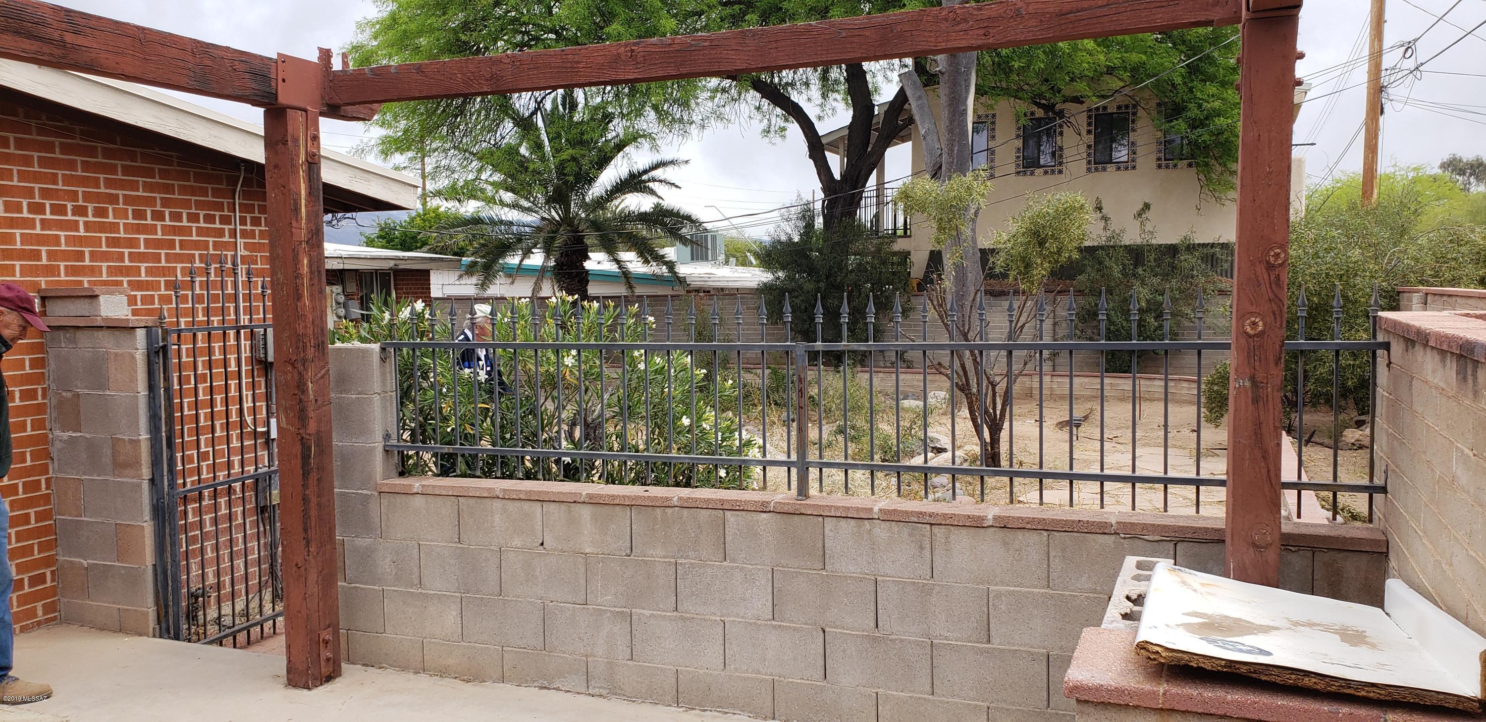 El Cerrito Est - Residential Income