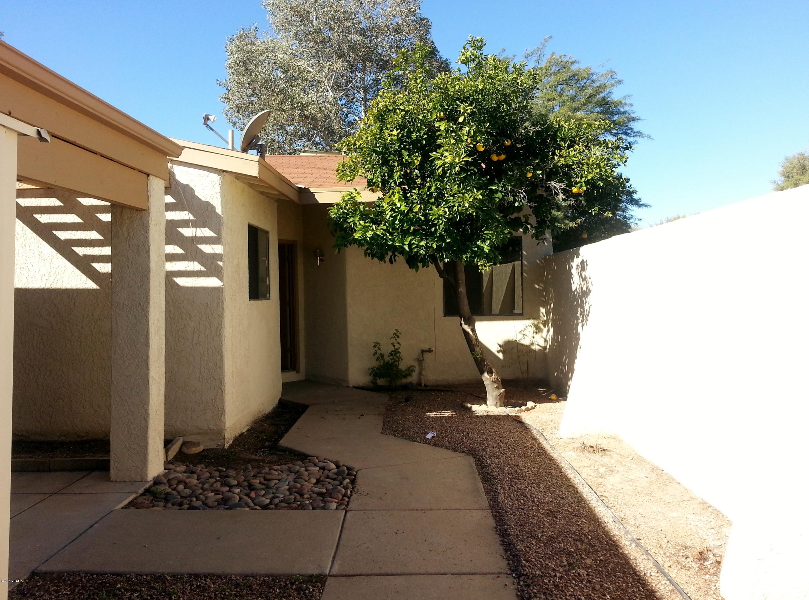 Fantastic 2bedroom 2bath townhome is ready to be your next home!  All tile floors and a new dishwasher! Enclosed yard is perfect for kids or entertaining.