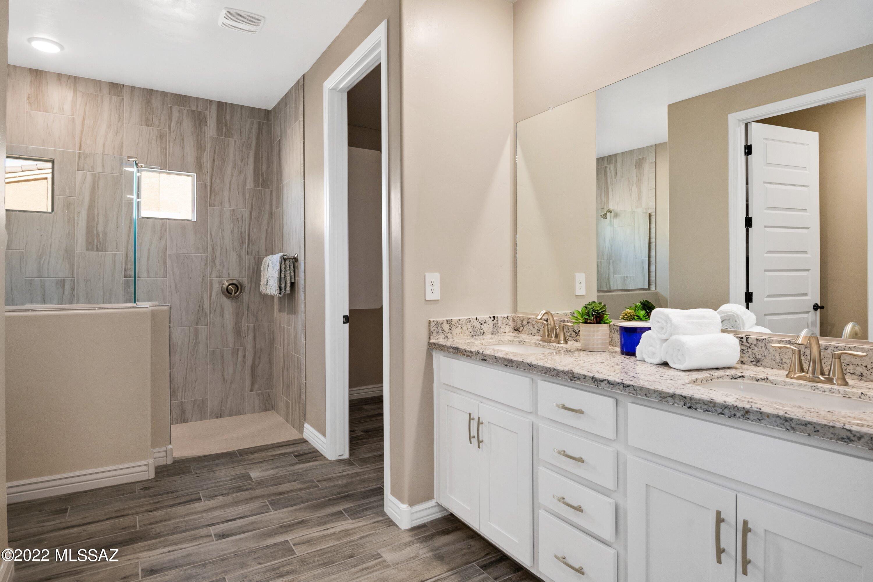 Residences At Miller Ranch - Residential