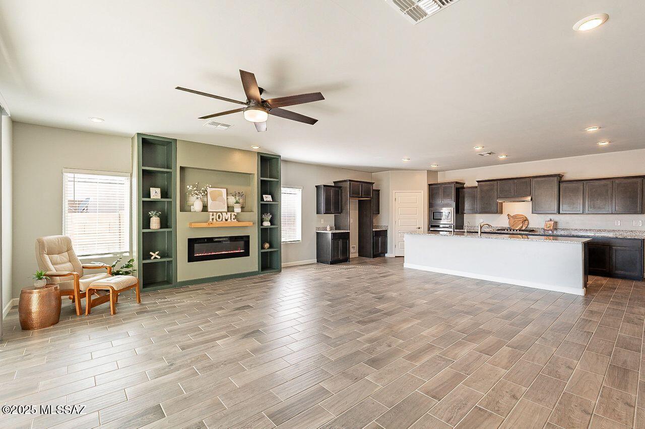 New Tucson Unit NO. 8 (1-455) - Residential