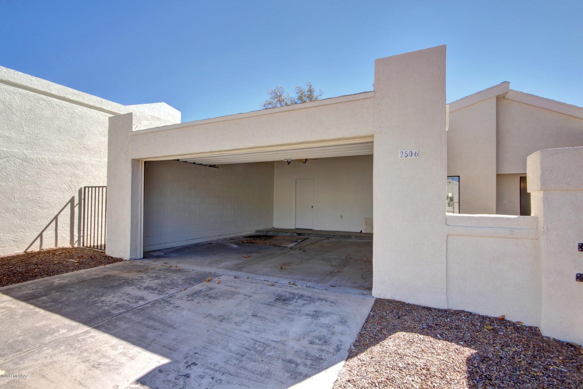 Pennbrooke Townhomes (1-14) - Residential