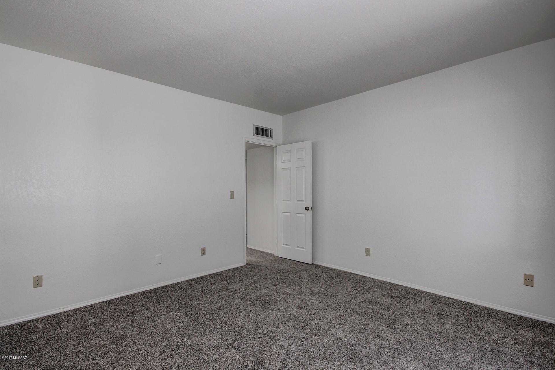 Pennbrooke Townhomes (1-14) - Residential