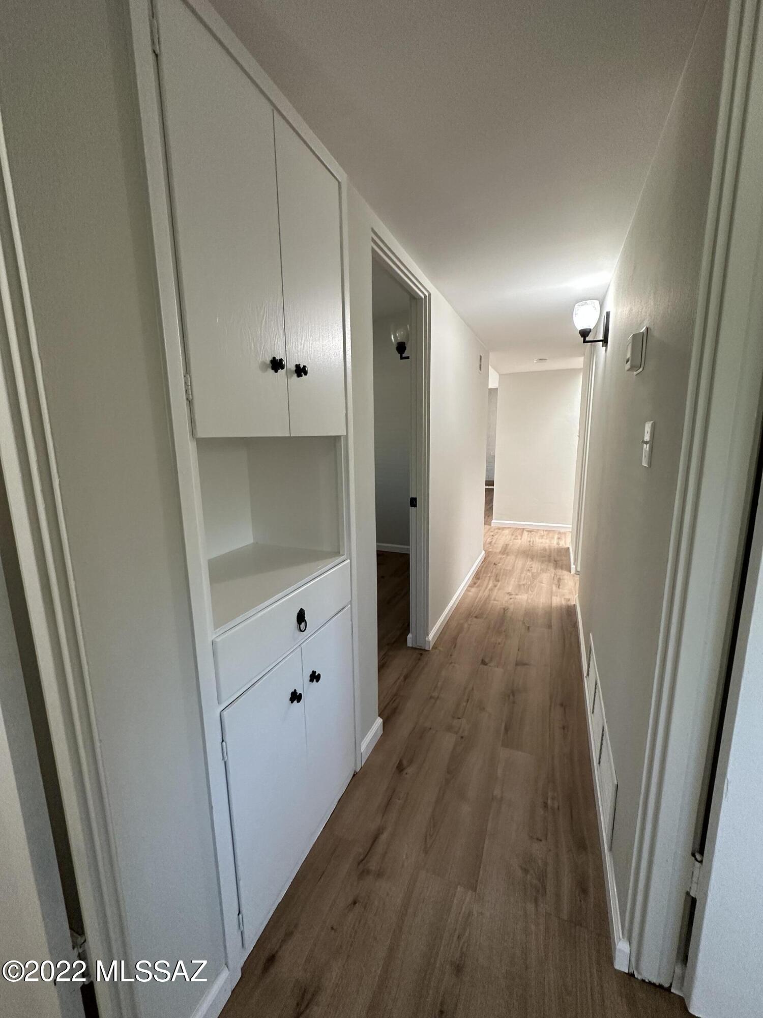 Kingston Knolls Terrace - Residential Lease