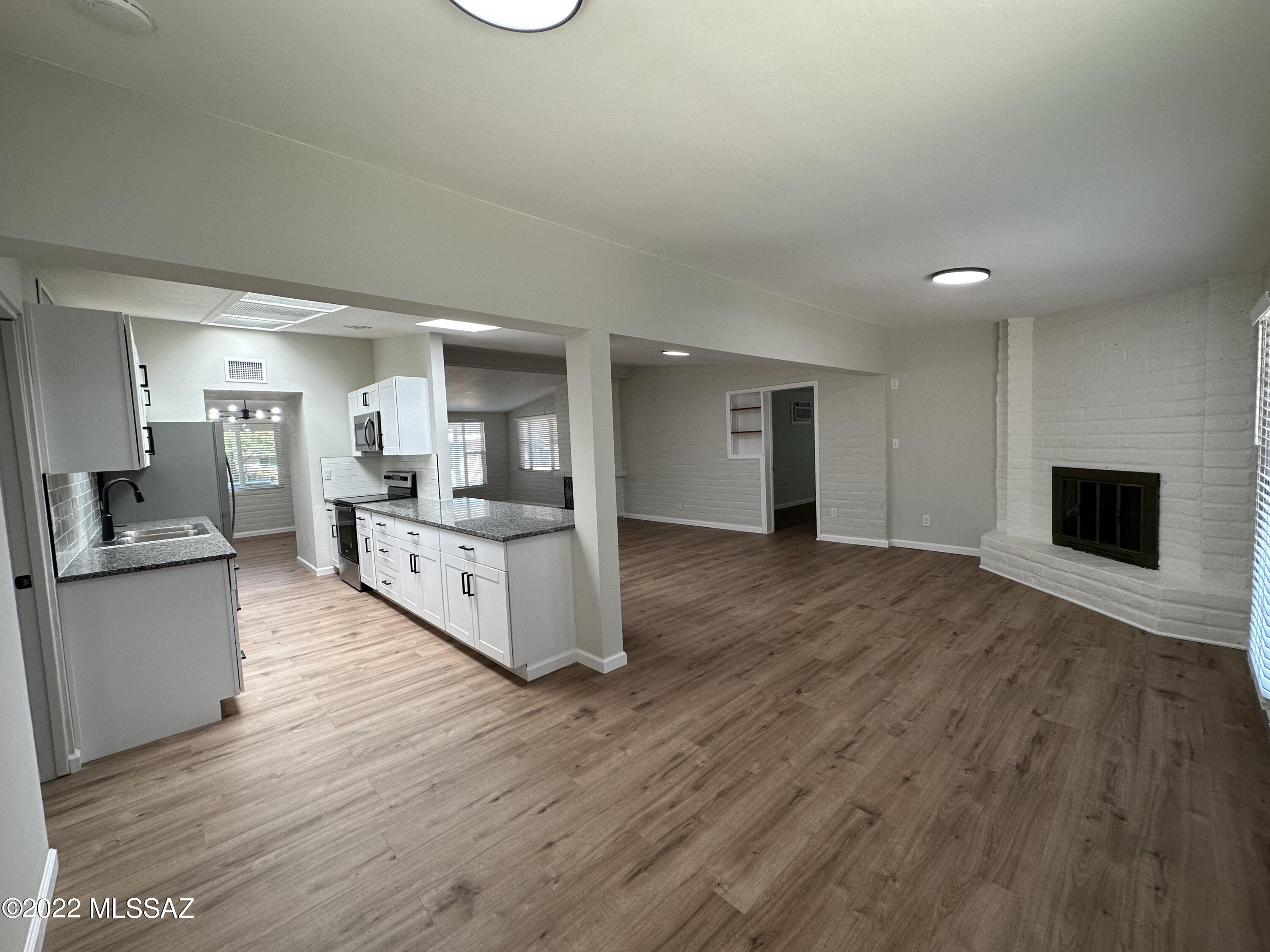 Kingston Knolls Terrace - Residential Lease