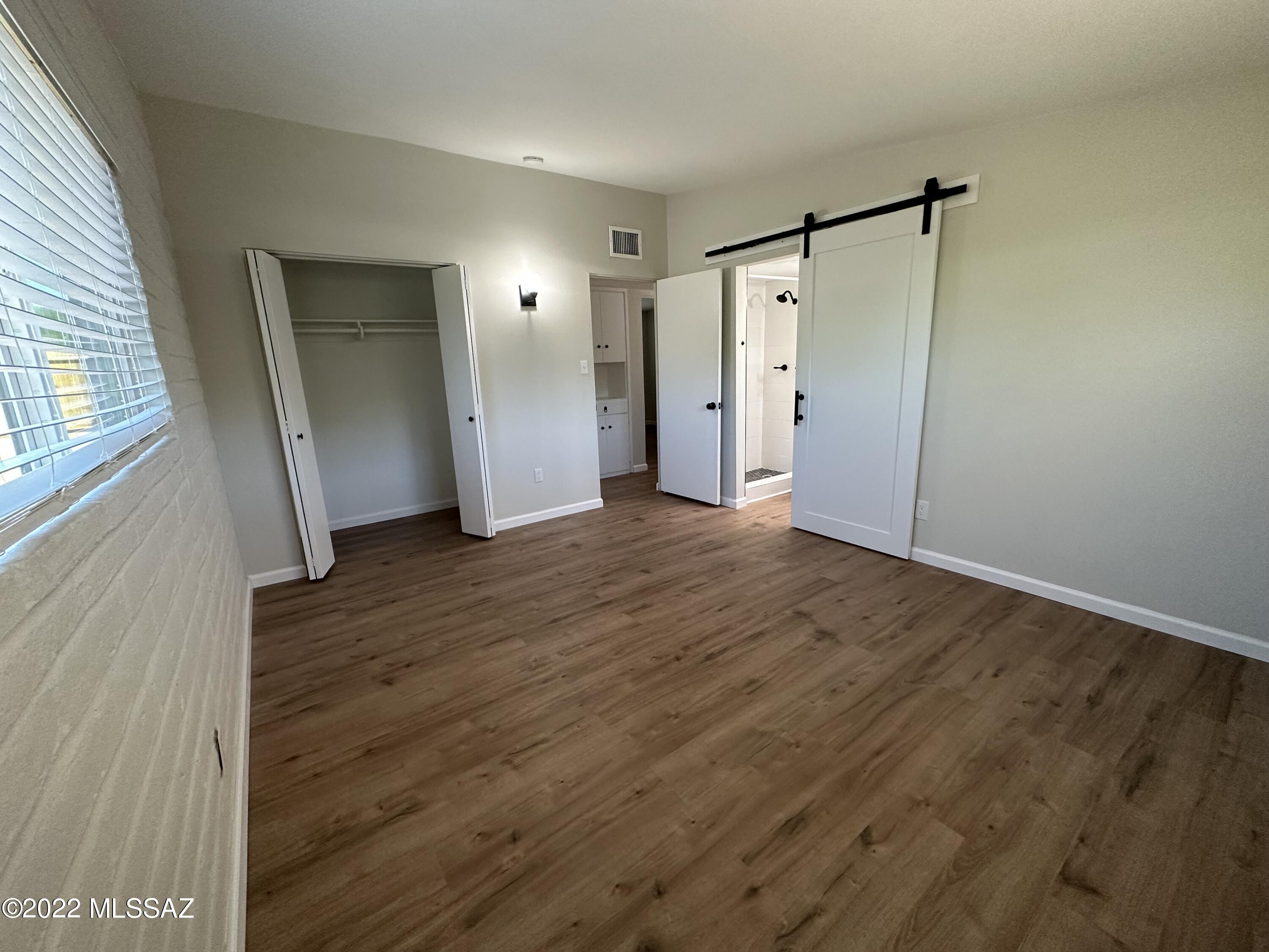 Kingston Knolls Terrace - Residential Lease