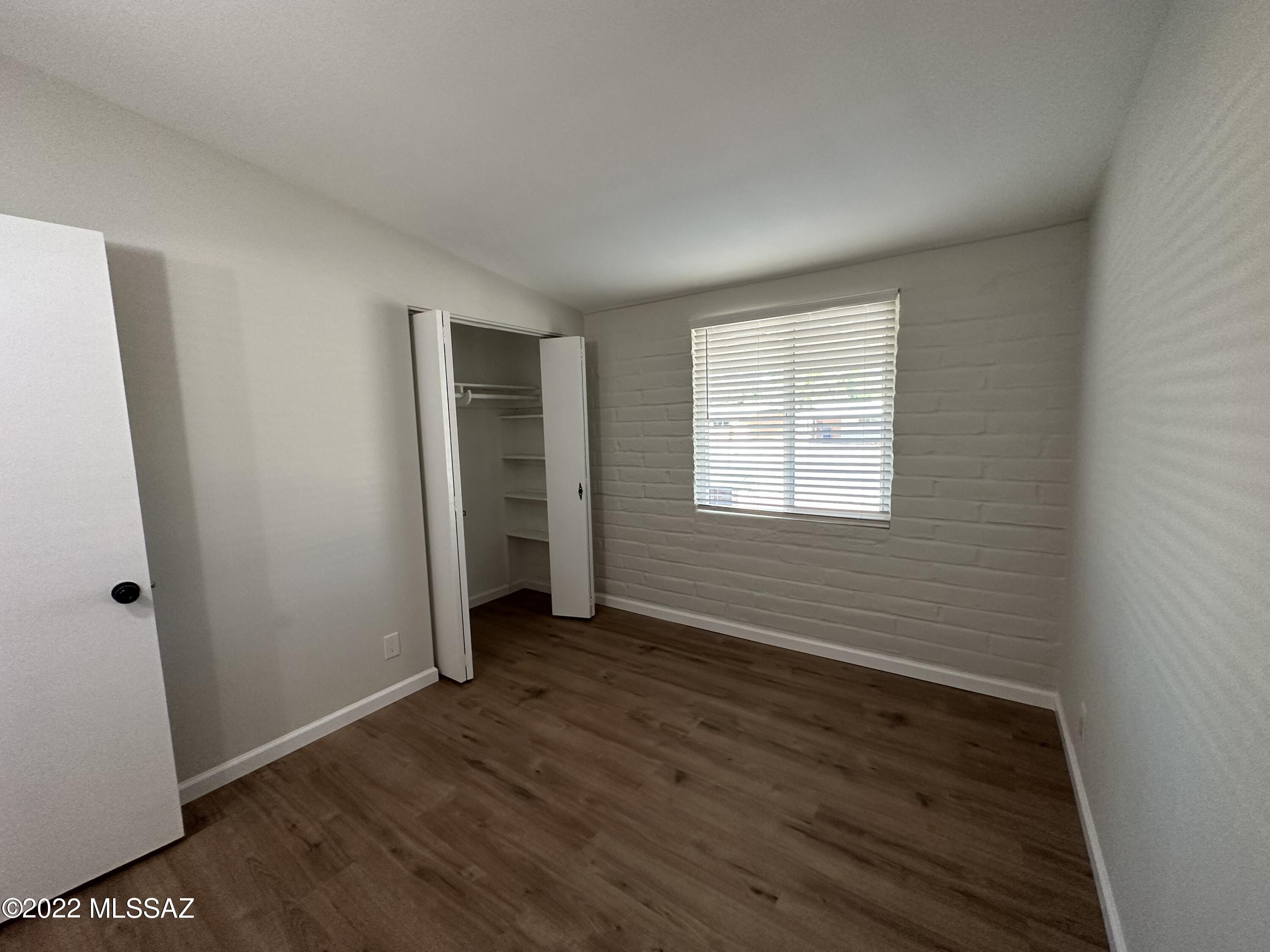 Kingston Knolls Terrace - Residential Lease