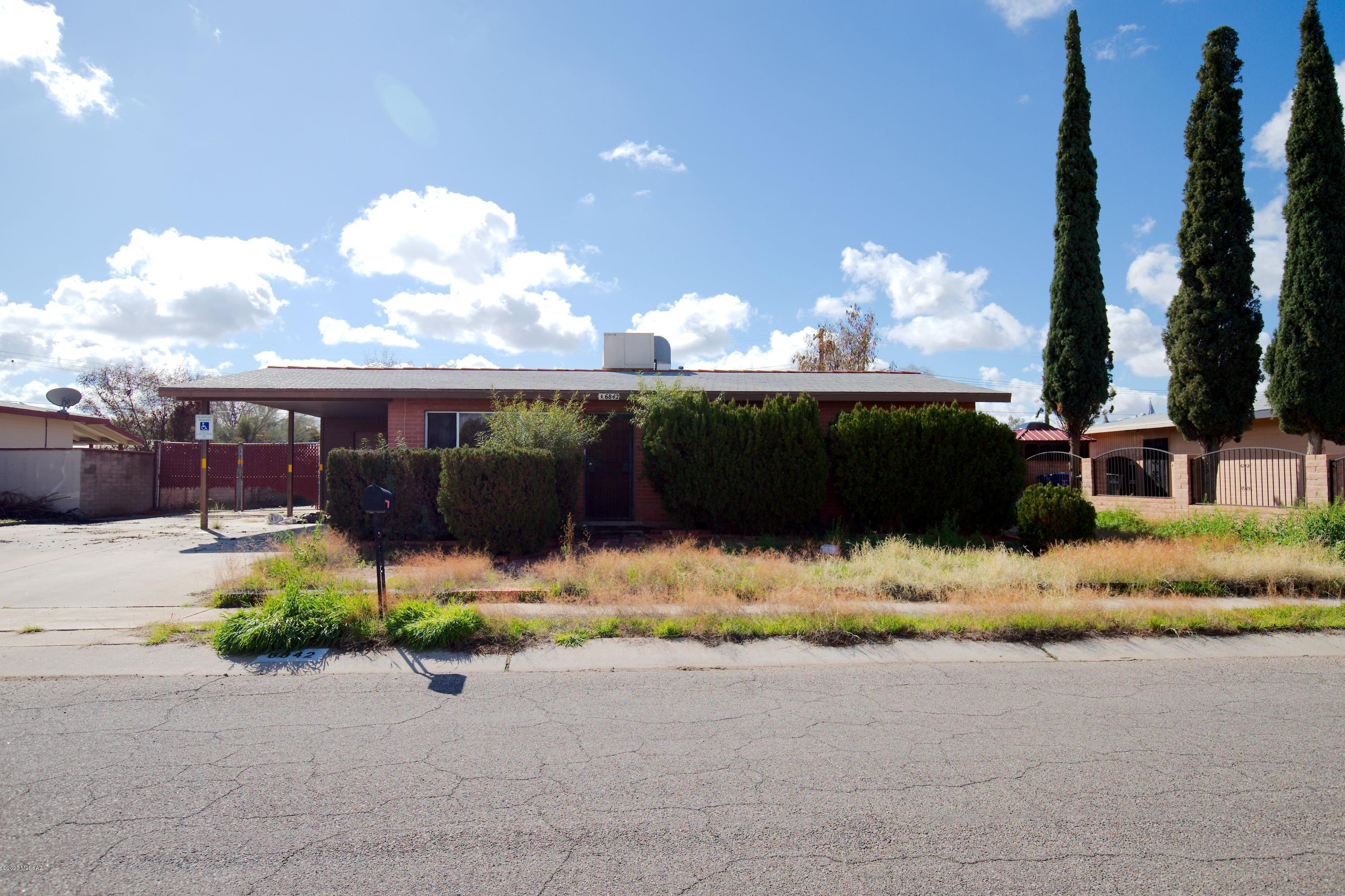 Investor fix up sold AS-IS.  Please include Mold Disclosure Addendum. with contract. Property is under contract backup offers accepted.