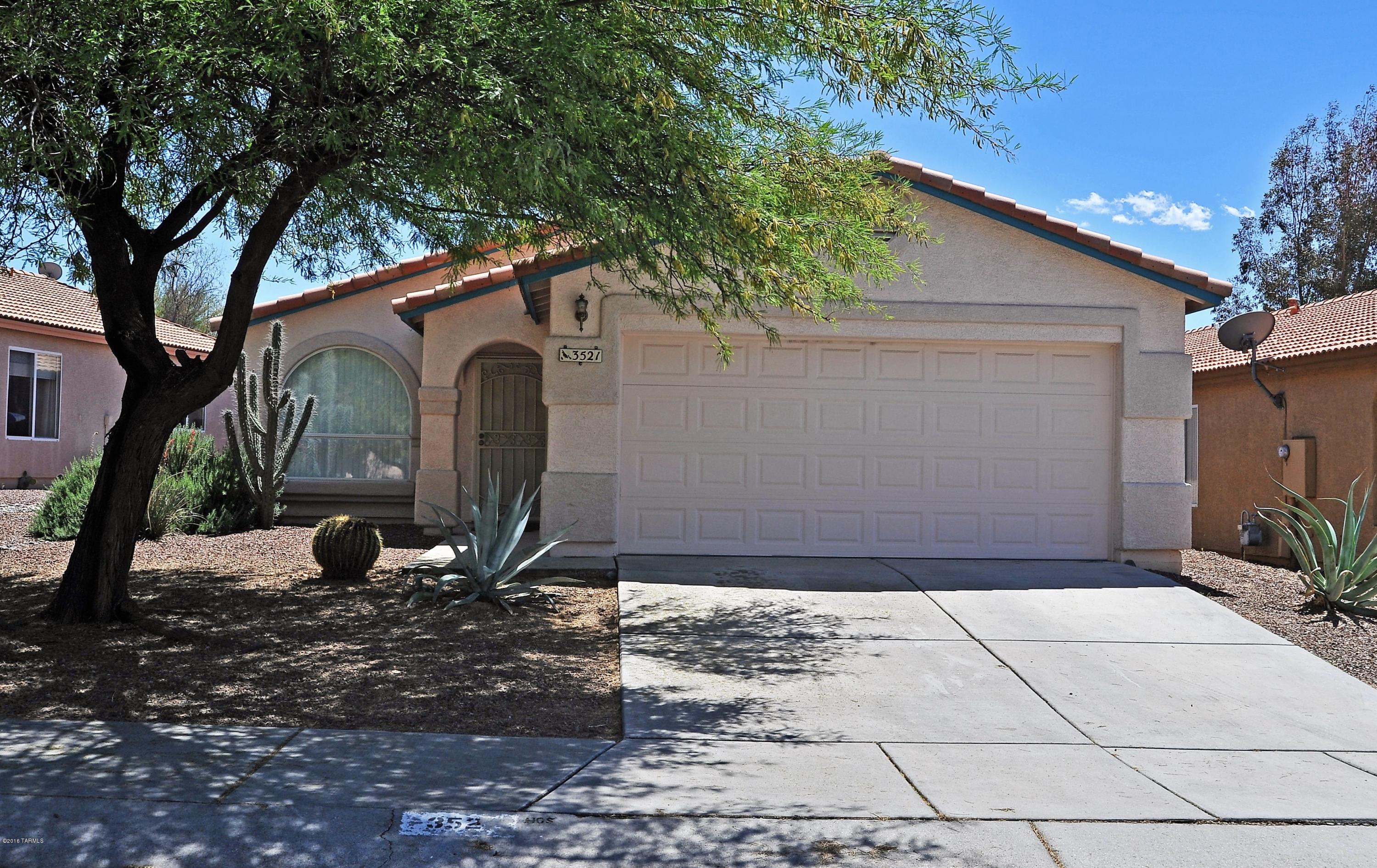 Great Value for Charming Rancho Escondido featuring Community Pool, spa and park. Tile Roof, separate formal and informal area off kitchen. Breakfast bar, pantry, tile floor in kitchen. Nice refrigerator with freezer on bottom (fridge included). Built in microwave. May want to replace carpet. Seller will pay closing costs.