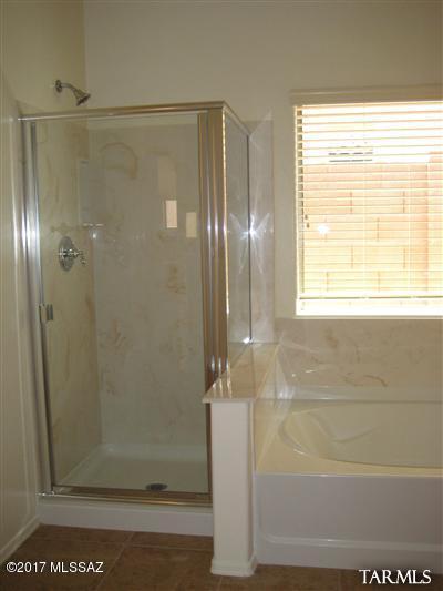 Tangerine Terrace (1-105) - Residential Lease