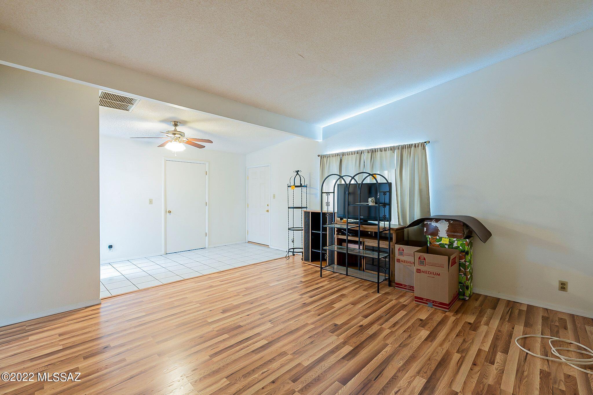 Pueblo Gardens - Residential